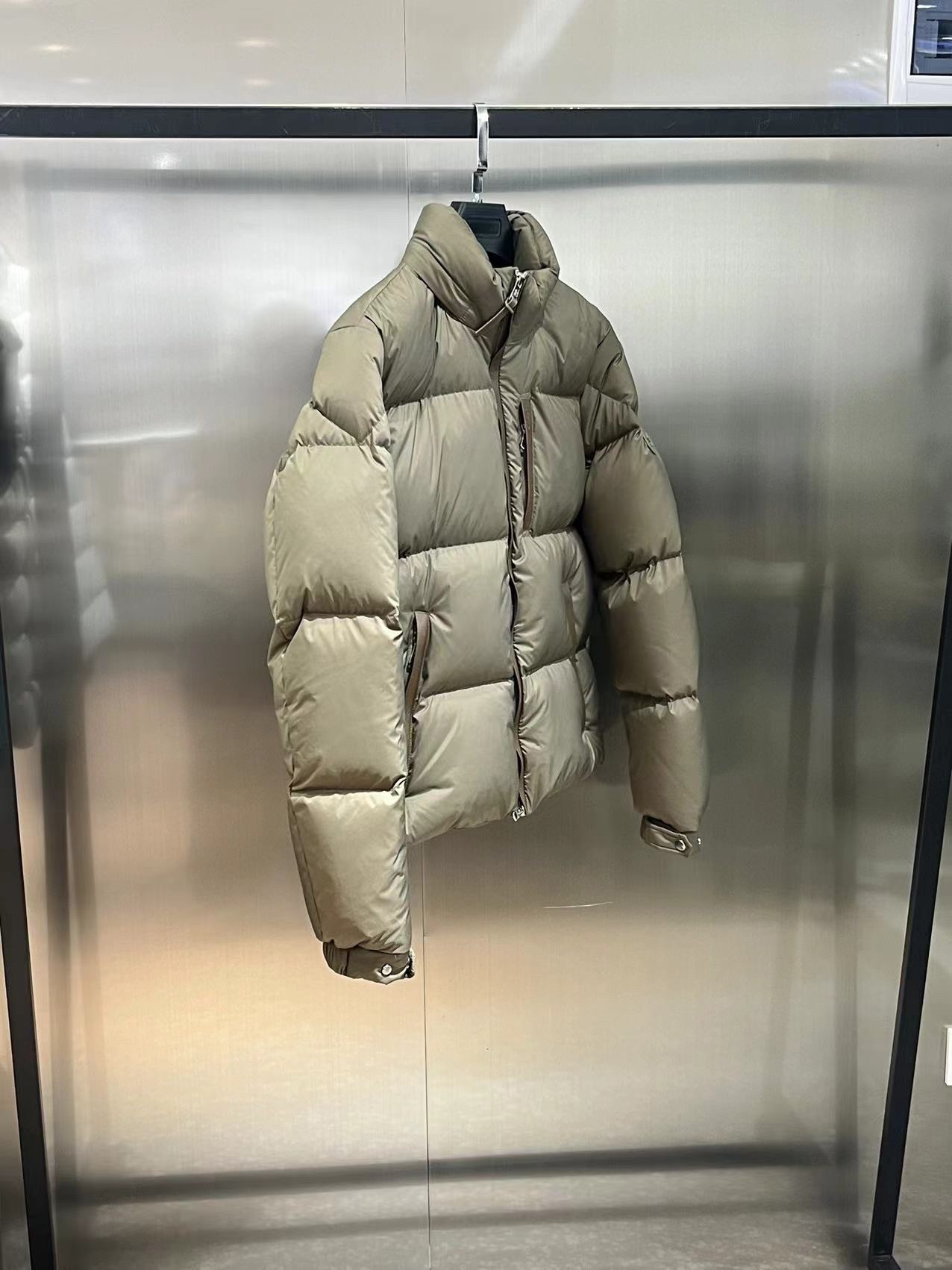 Moncler Down Jacket White Duck Down Black M-l