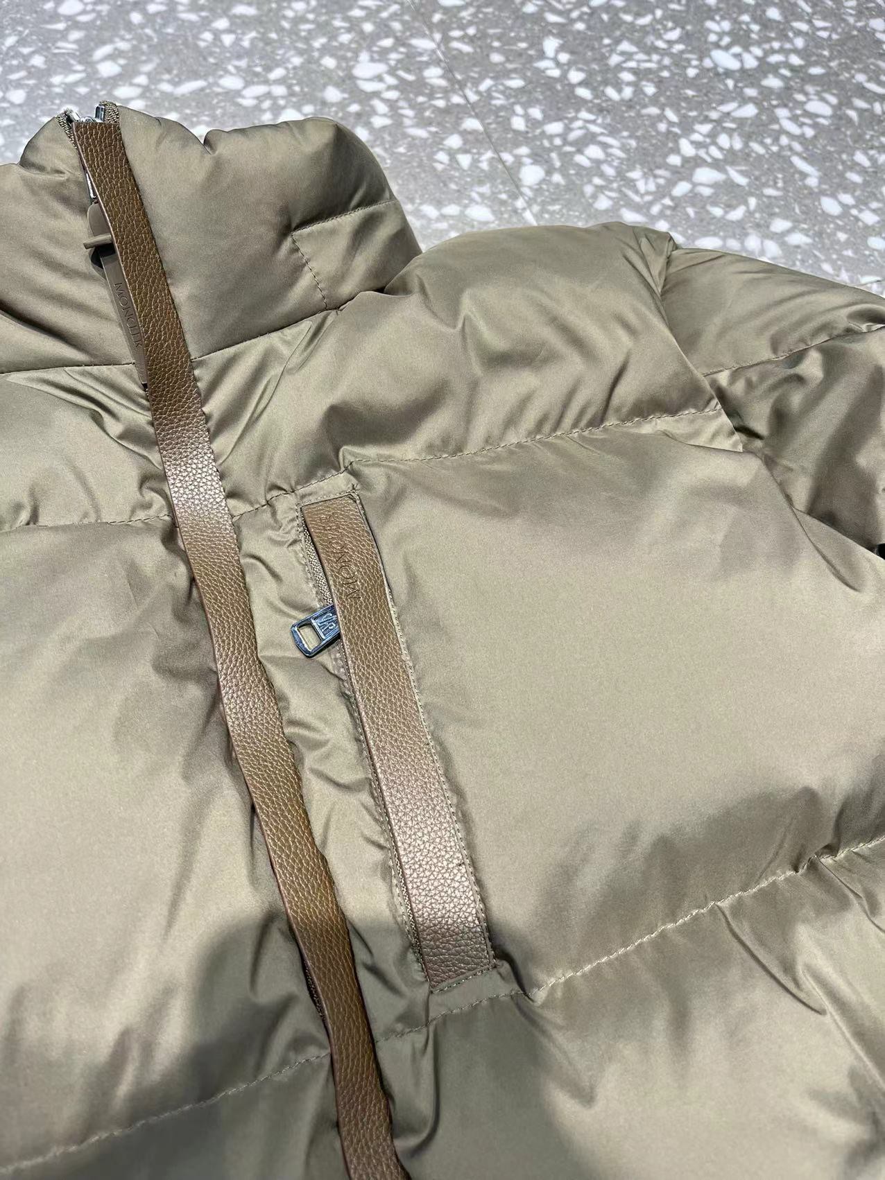 Moncler Down Jacket White Duck Down Black M-l