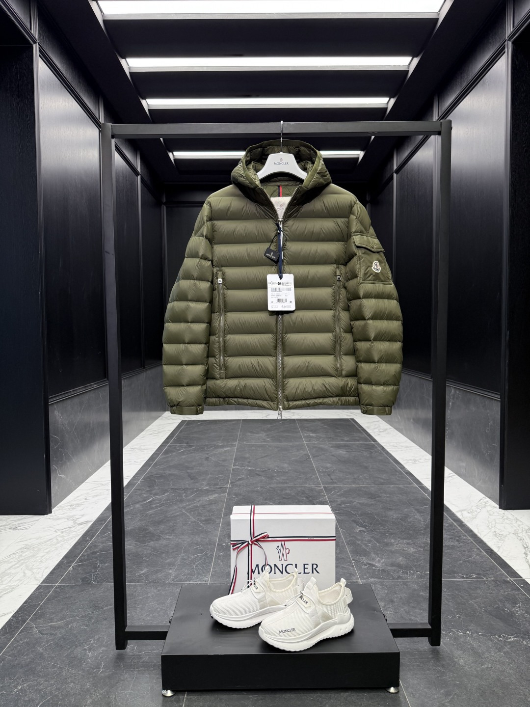 Moncler Male Down Jacket Goose Down Black Hooded S-m-l