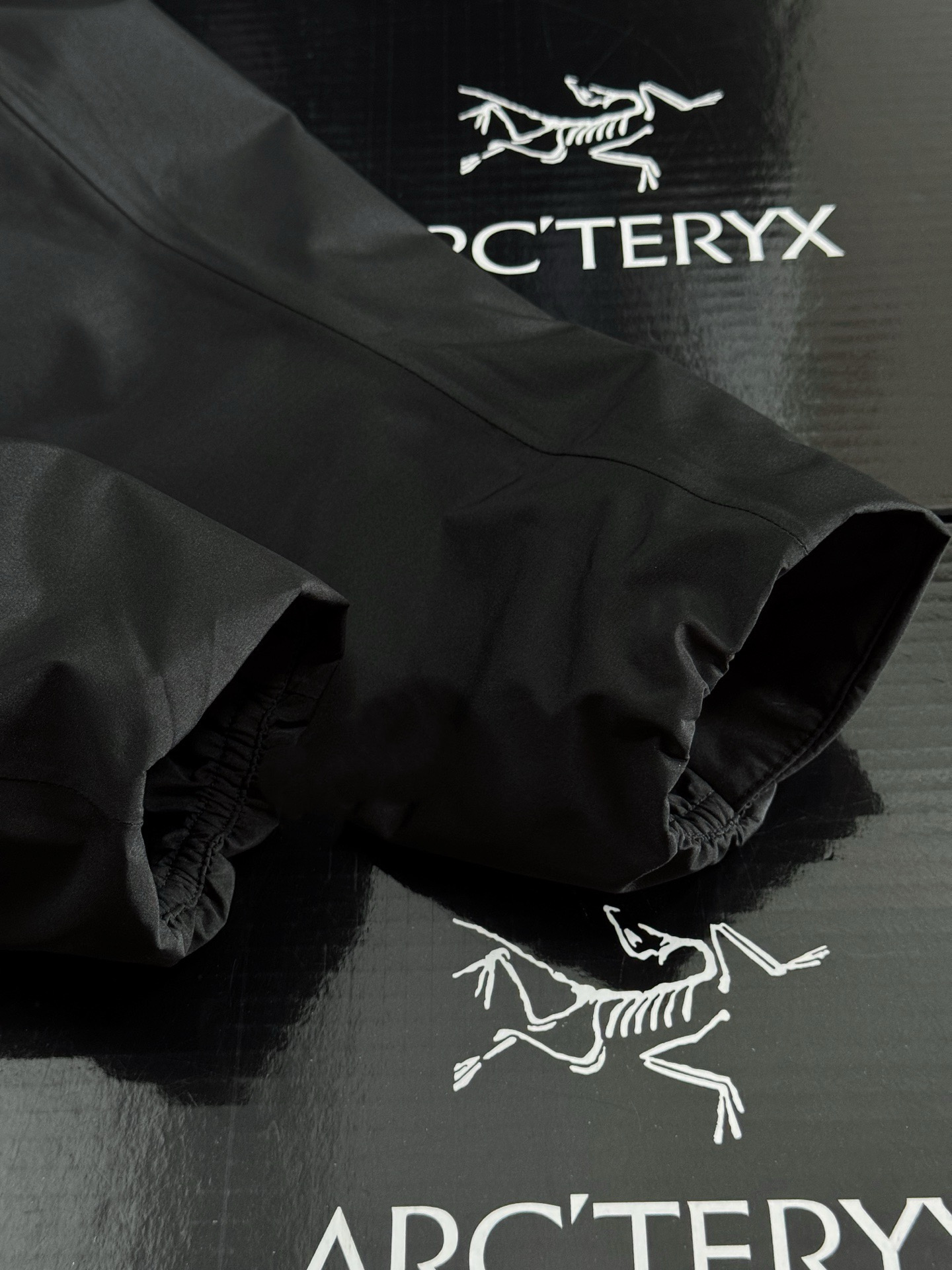 Arcteryx Female Down Jacket Knitted Black Hooded Xs-s-m-l-xl-xxl