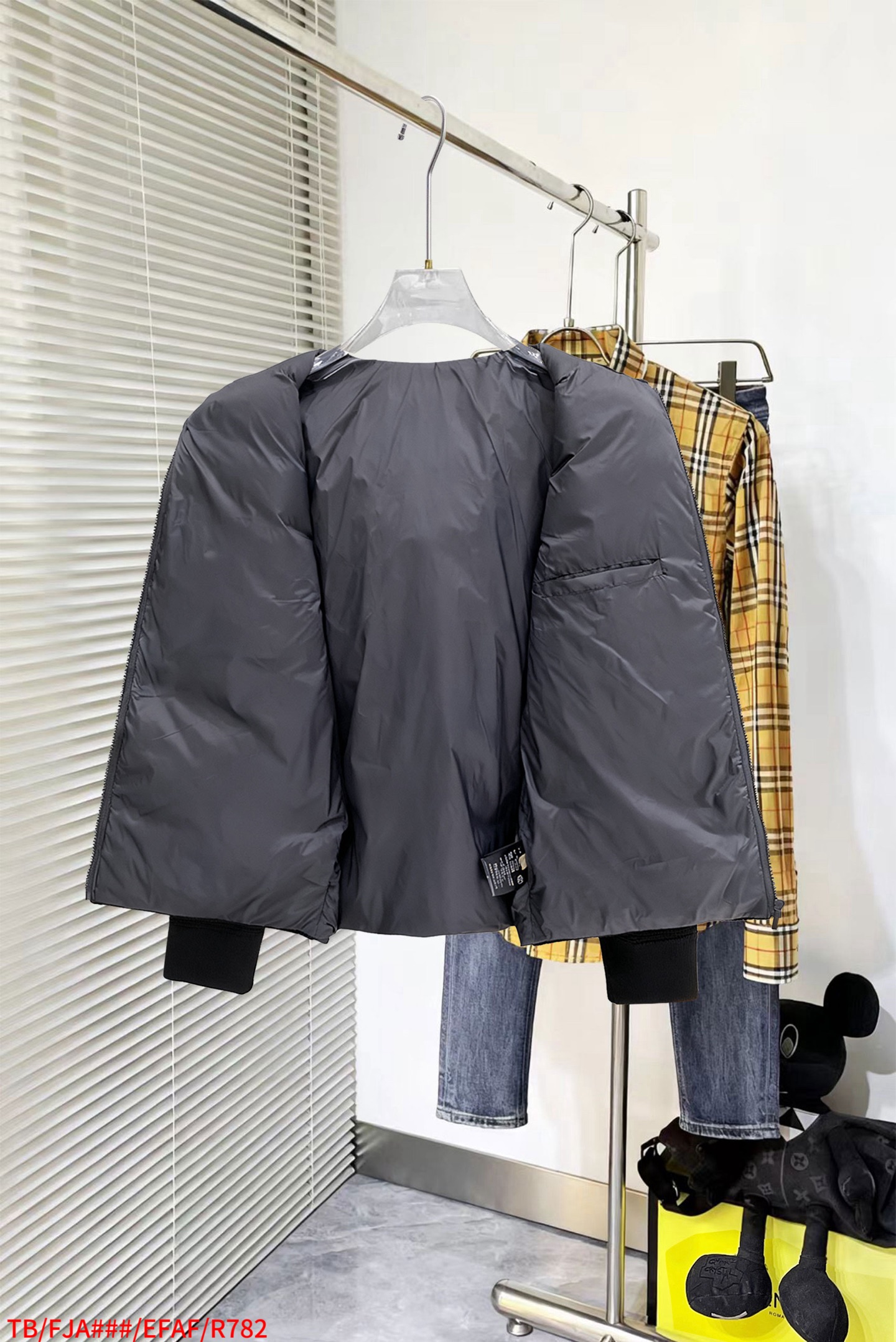 Thom Browne Female Down Jacket Knitted Slim Fit M-xl