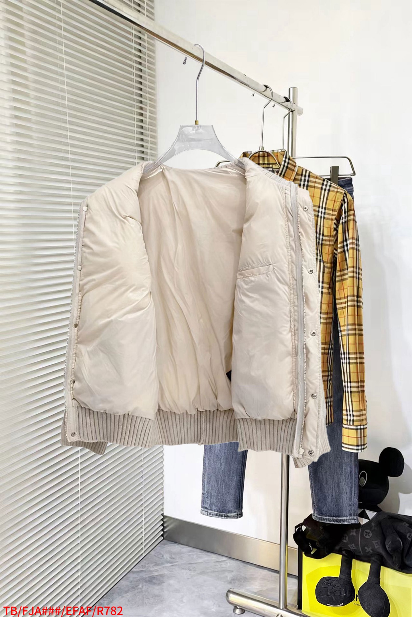 Thom Browne Female Down Jacket Knitted Slim Fit M-xl