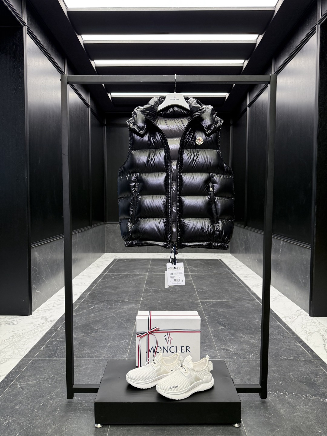 Moncler Male Down Vest Hooded S-m-l