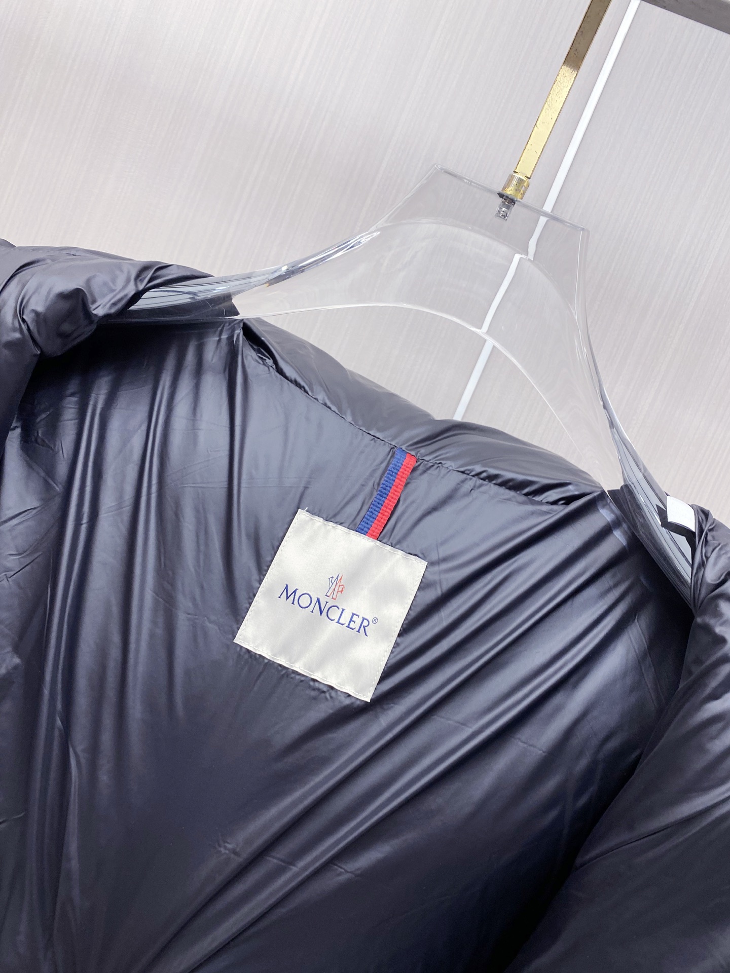 Moncler Down Jacket White Duck Down Black Hooded M-l