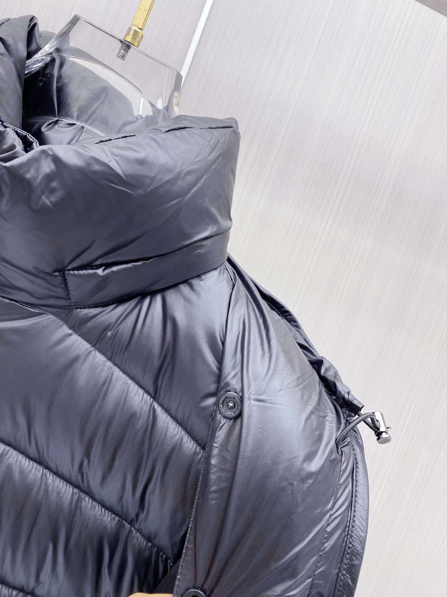 Moncler Down Jacket White Duck Down Black Hooded M-l