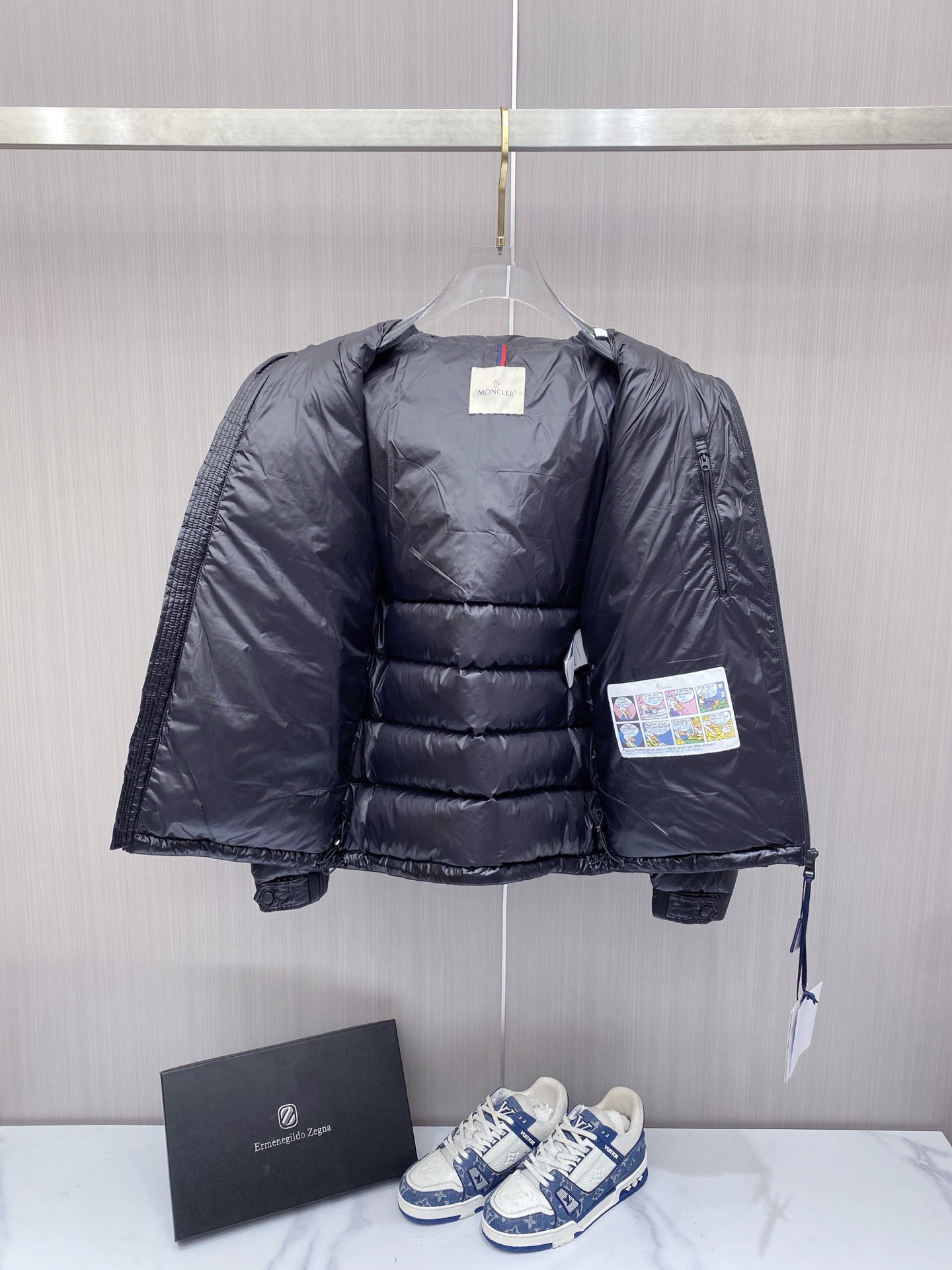 Moncler Down Jacket White Duck Down Black Hooded M-l