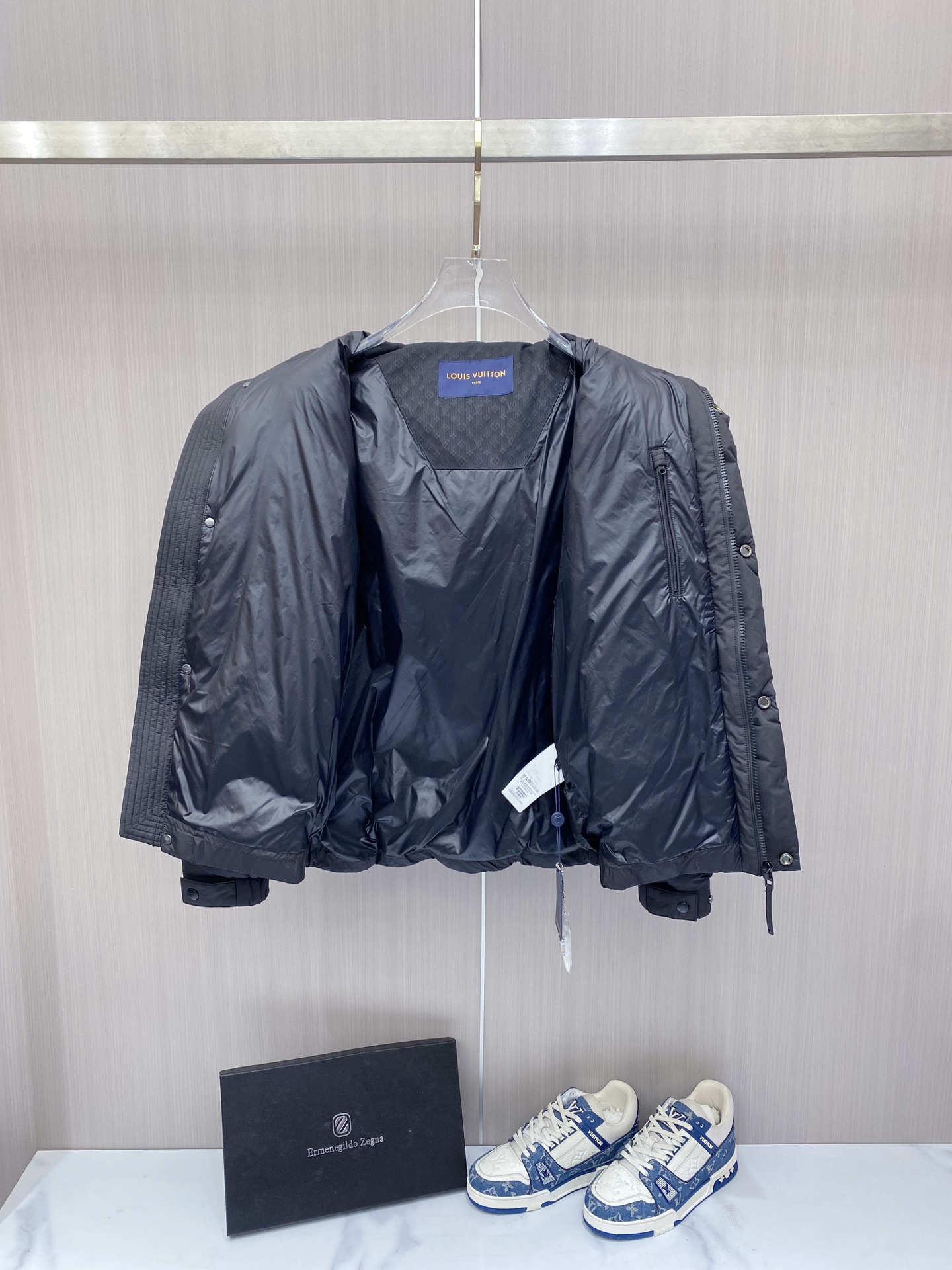 Louis Vuitton Male Down Jacket Goose Down Black Hooded S-m-l-xl