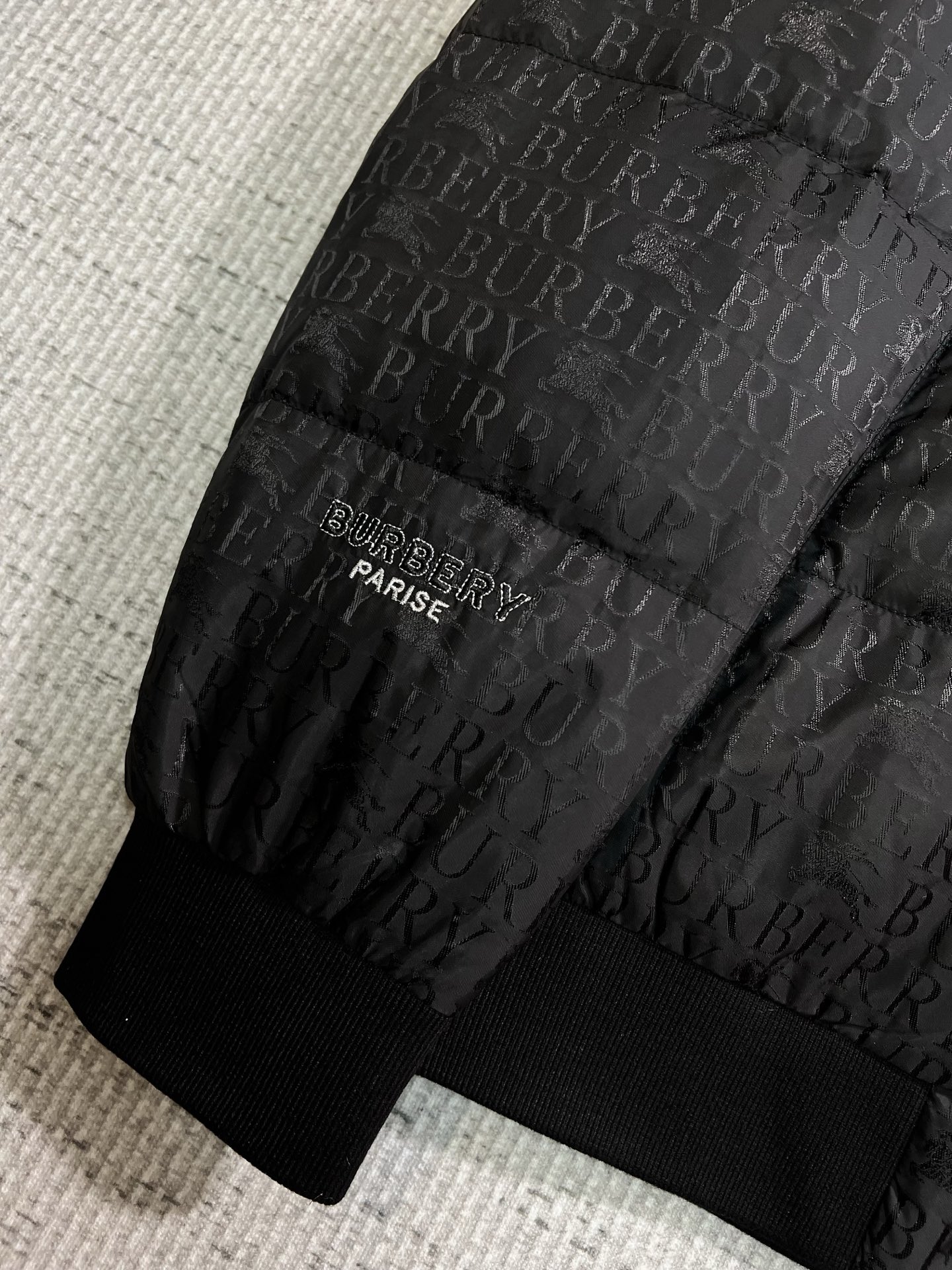 Burberry Couple Down Jacket Goose Down M-l-xl
