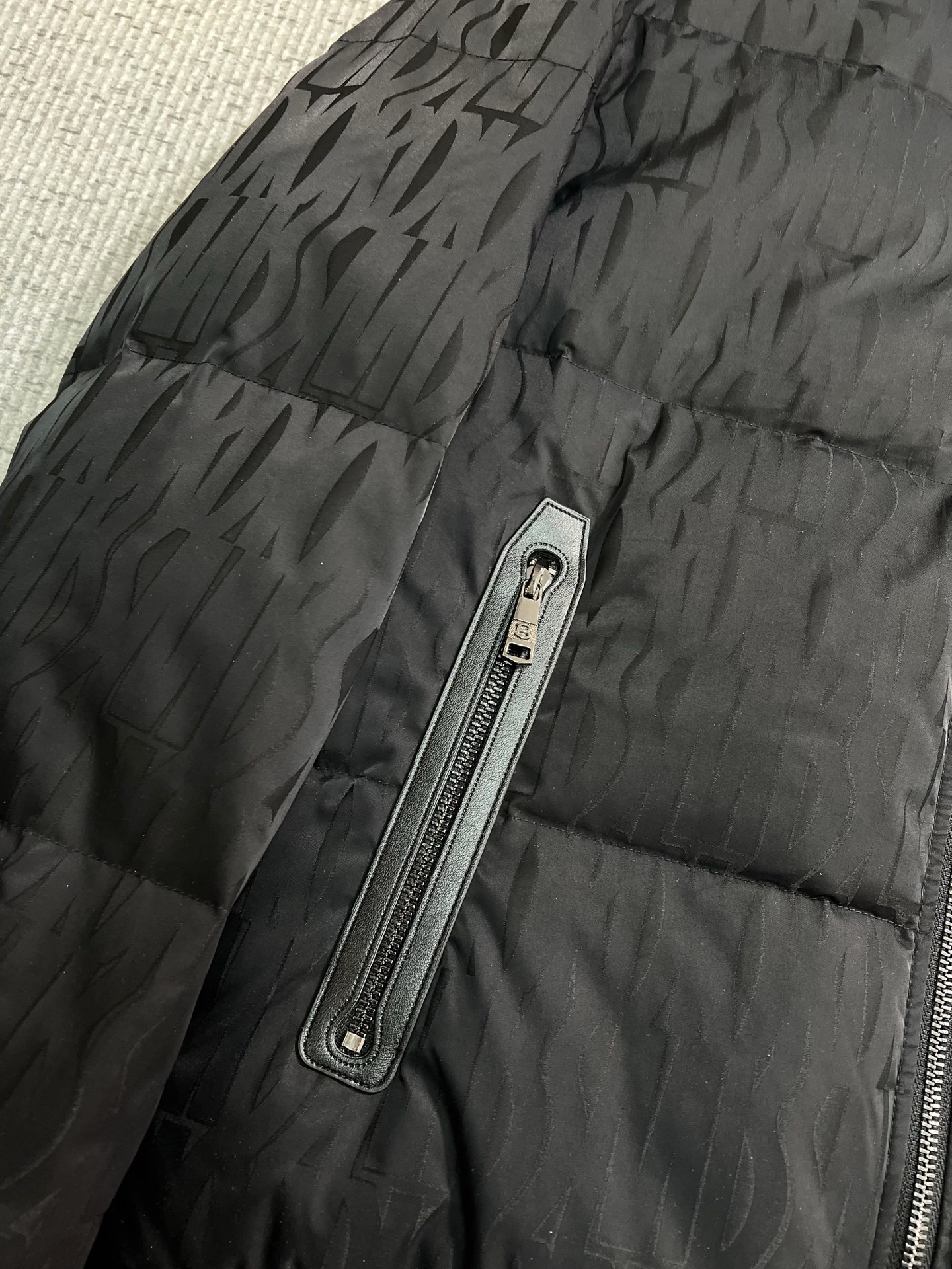 Prada Couple Down Jacket Goose Down M-l-xl
