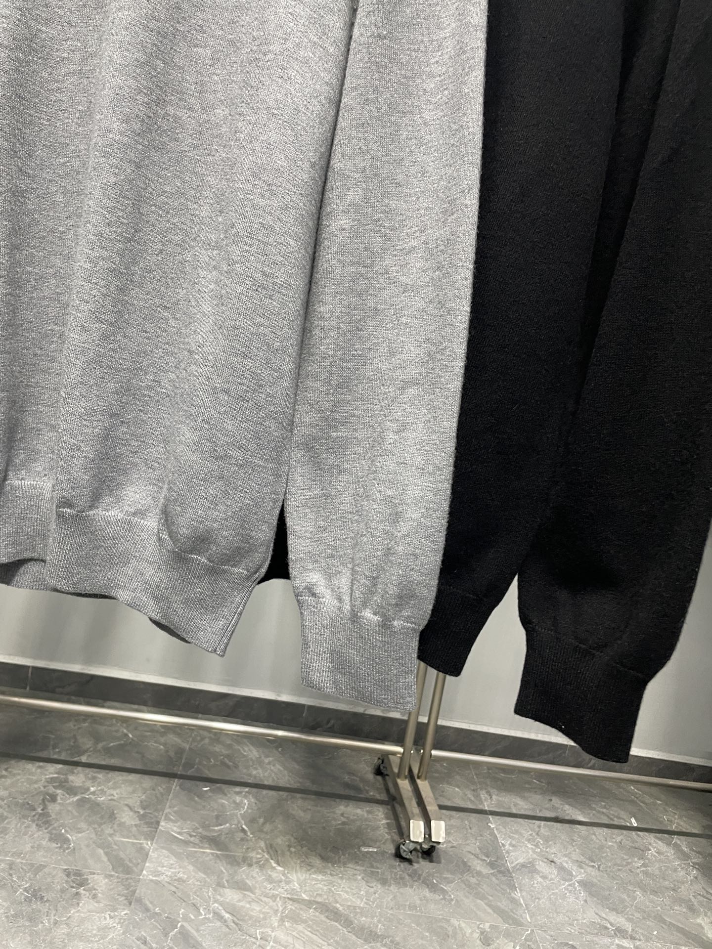 Burberry Basic Clothing Cotton Black M-l-xl