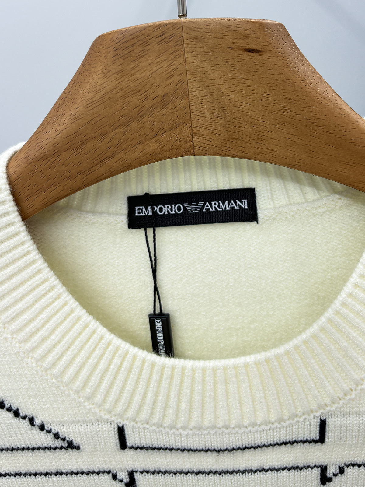 Armani Female Basic Clothing Wool M-l-xl