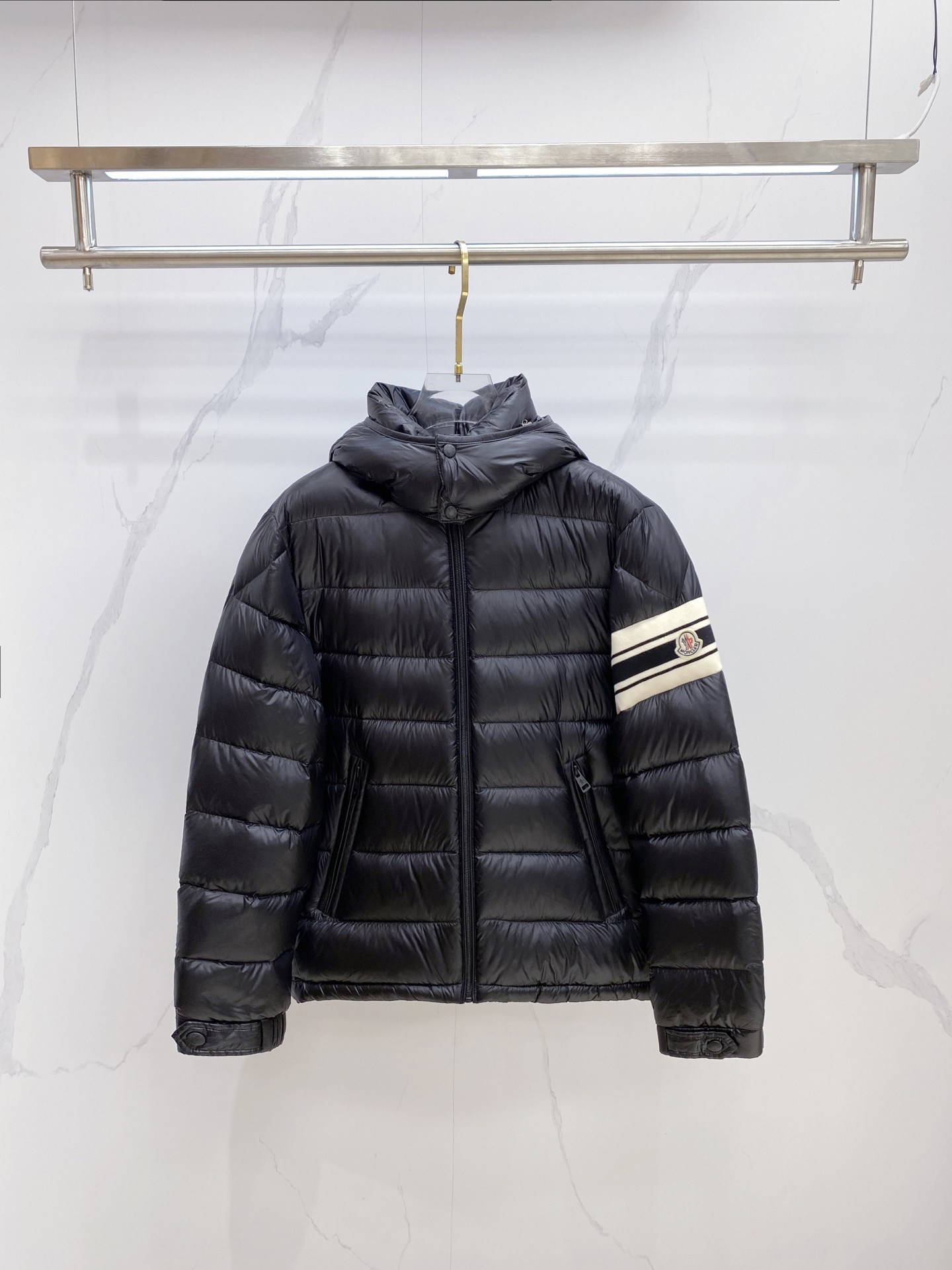 Moncler Down Jacket White Duck Down Black Hooded M-l