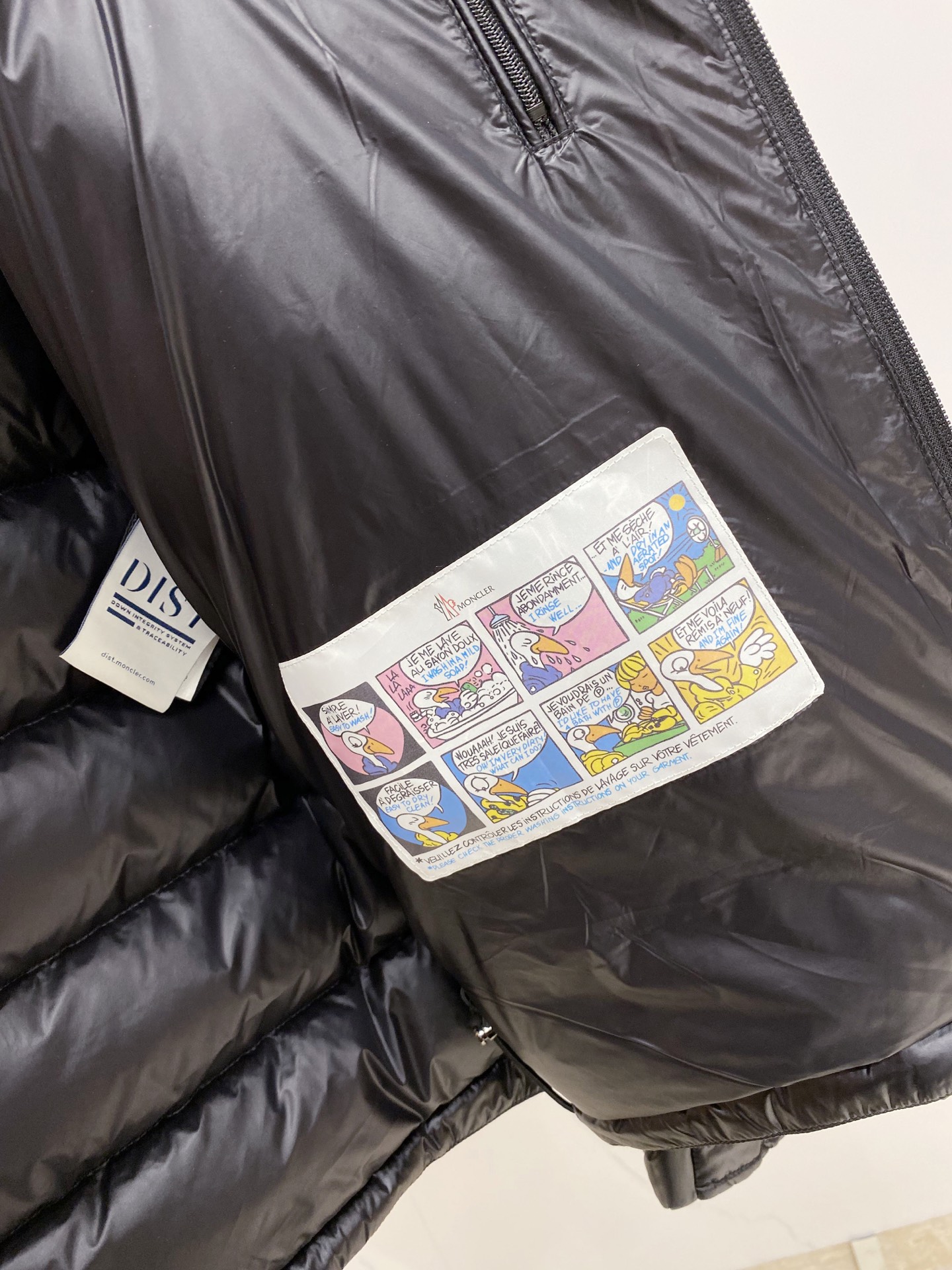 Moncler Down Jacket White Duck Down Black Hooded M-l