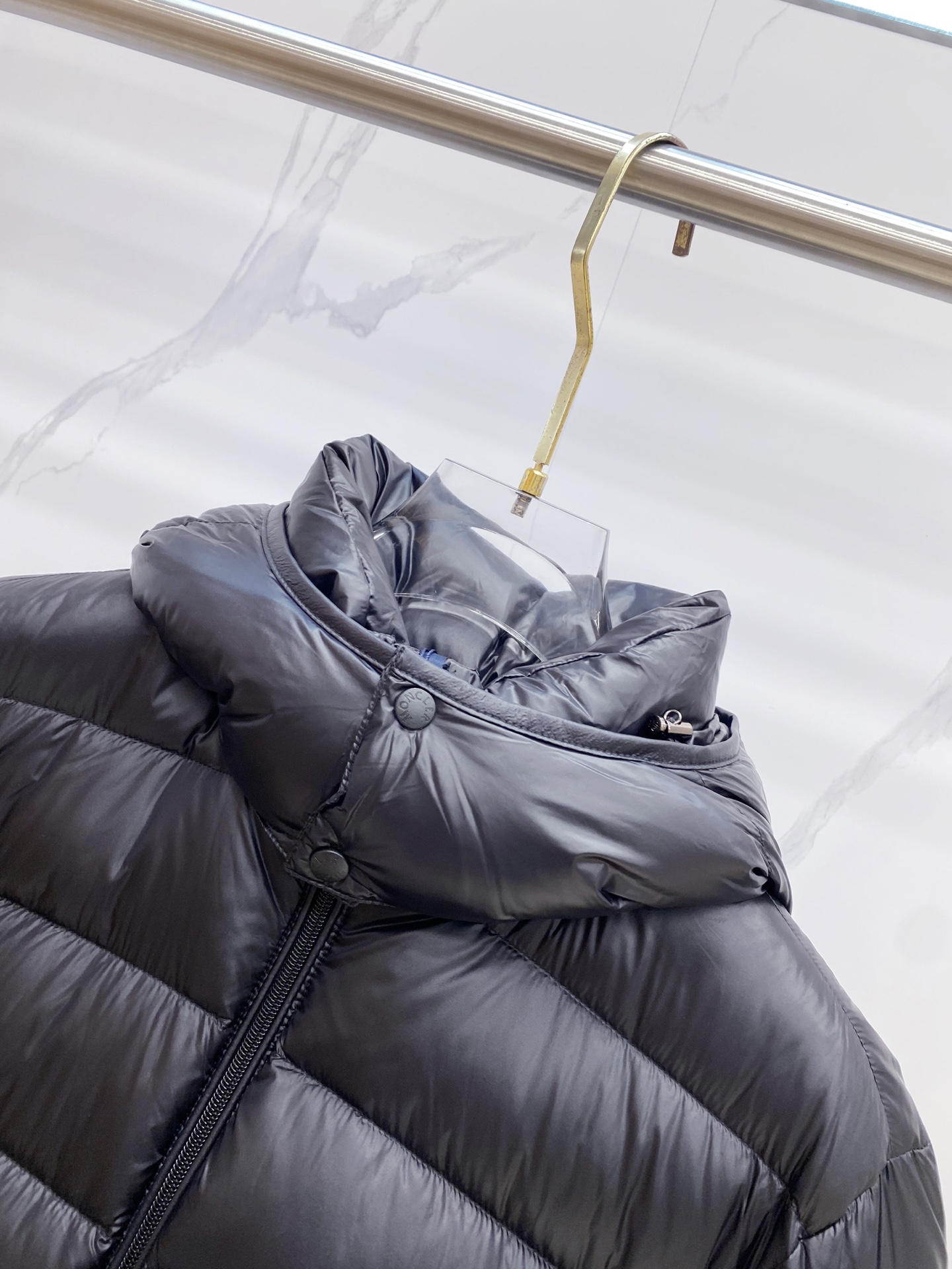 Moncler Down Jacket White Duck Down Black Hooded M-l