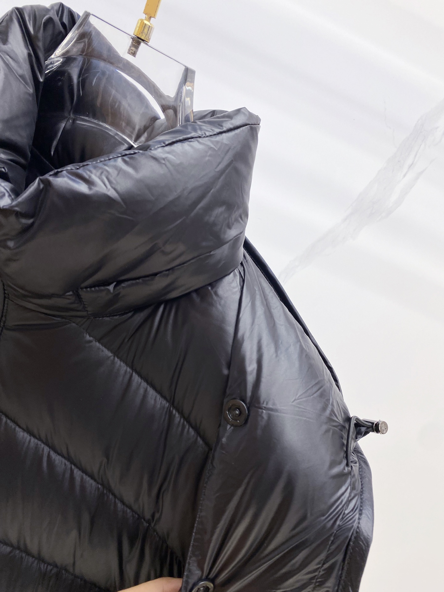 Moncler Down Jacket White Duck Down Black Hooded M-l