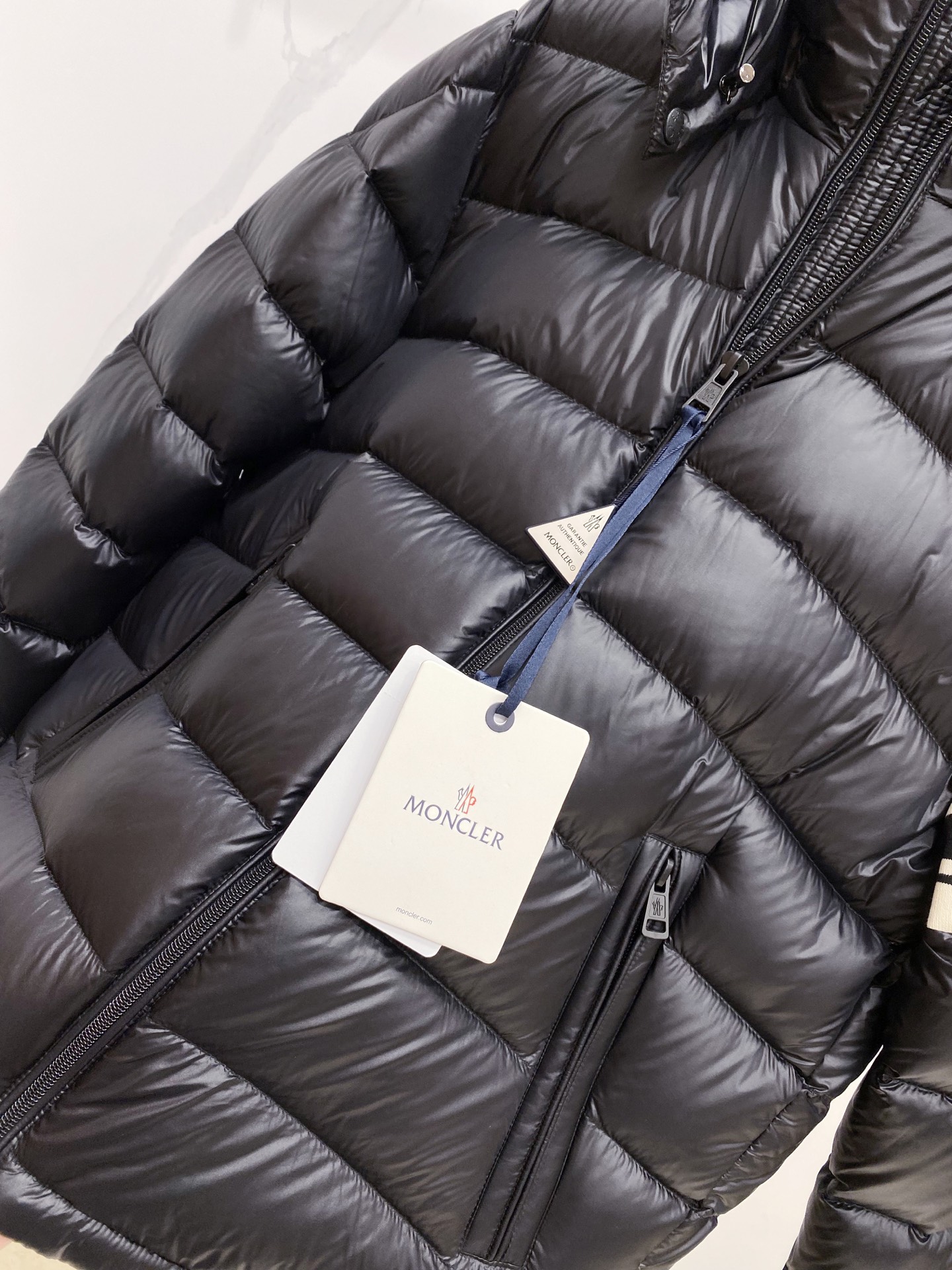 Moncler Down Jacket White Duck Down Black Hooded M-l