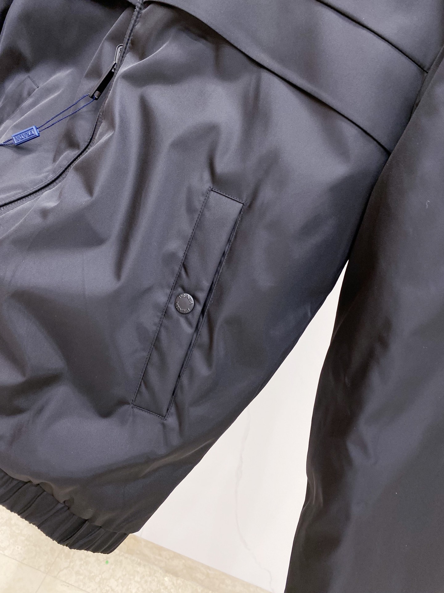 Prada Down Jacket Black Hooded M-54-48-56-50-52