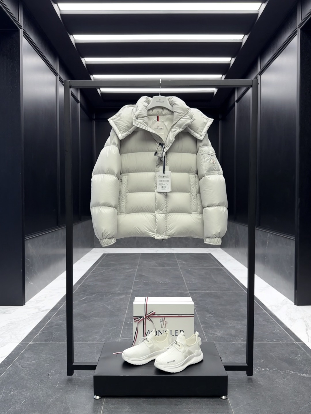 Moncler Down Jacket Goose Down S-m-l