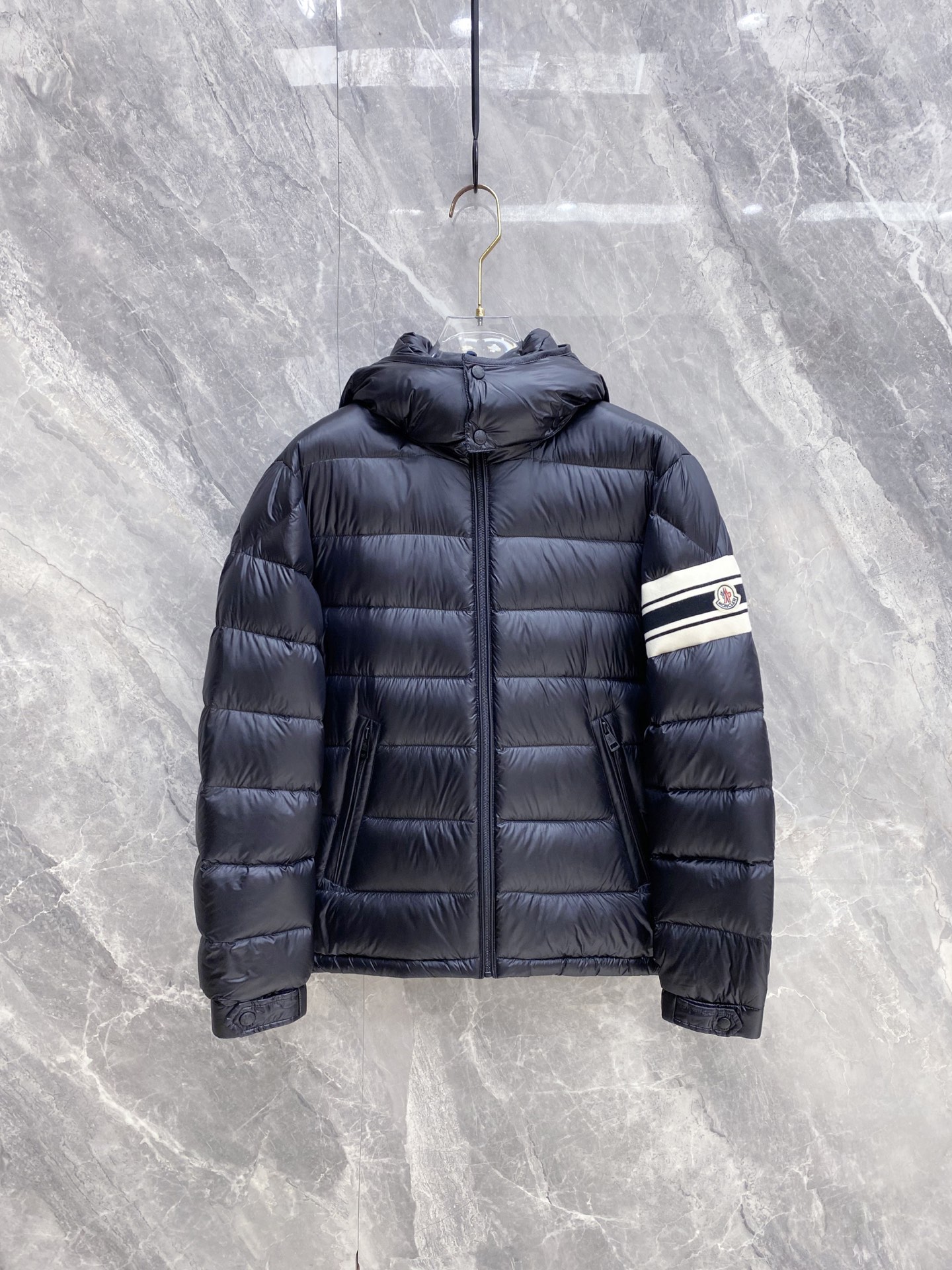 Moncler Down Jacket White Duck Down Black Hooded M-l