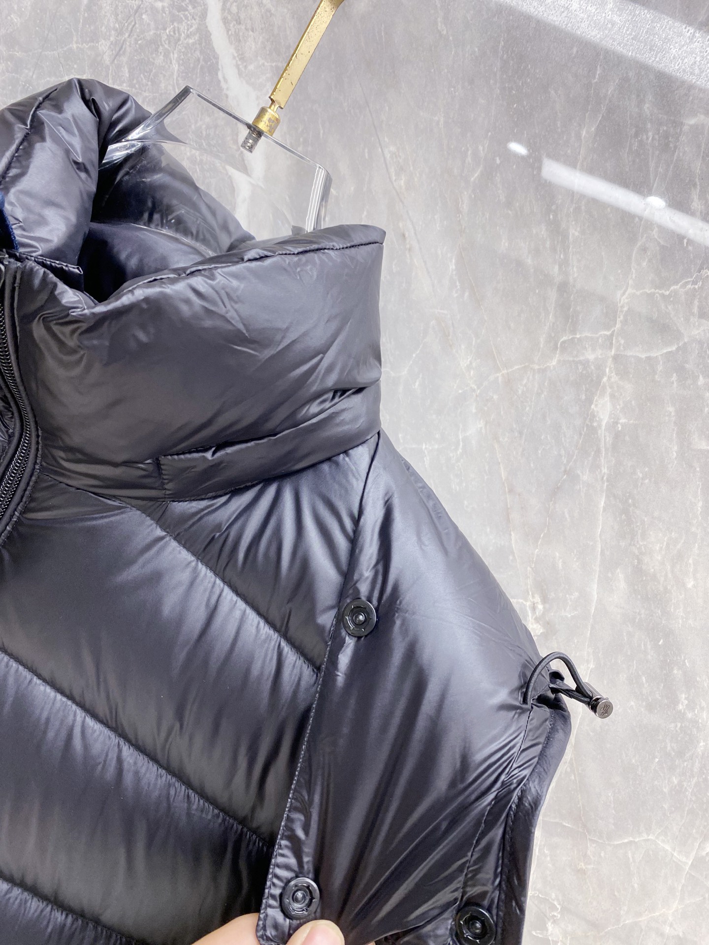 Moncler Down Jacket White Duck Down Black Hooded M-l