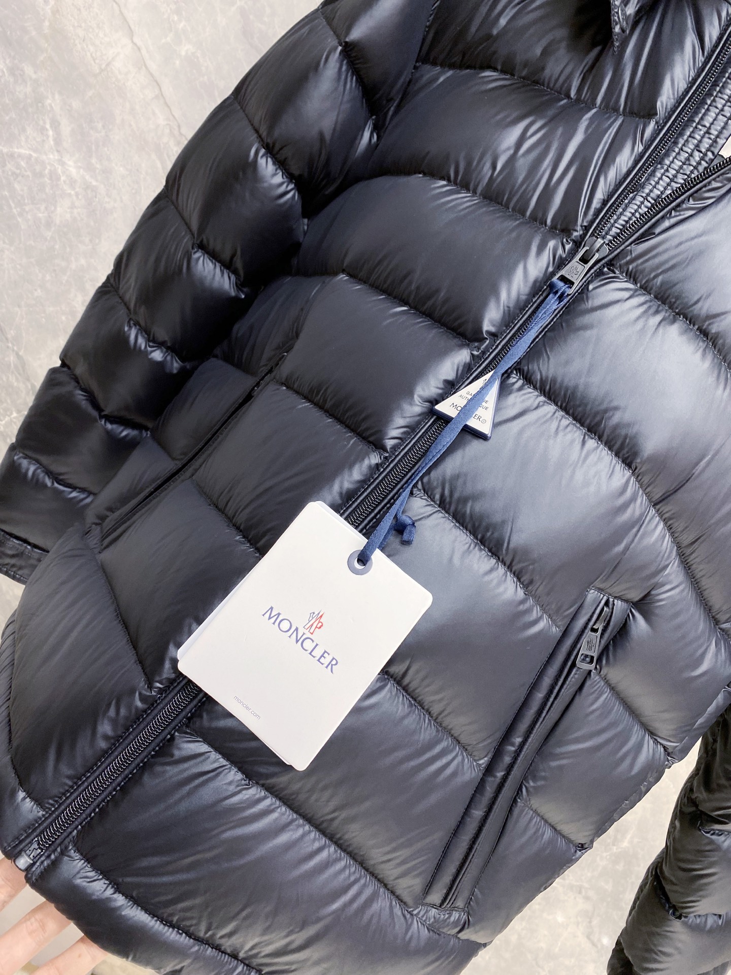 Moncler Down Jacket White Duck Down Black Hooded M-l