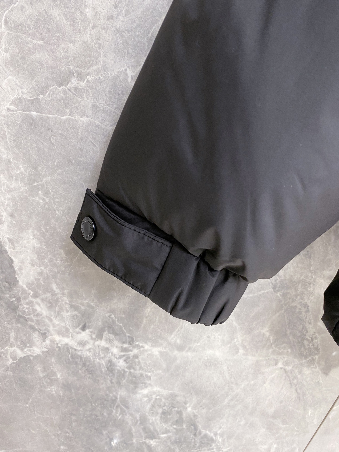 Louis Vuitton Male Down Jacket Goose Down Black Hooded S-m-l-xl