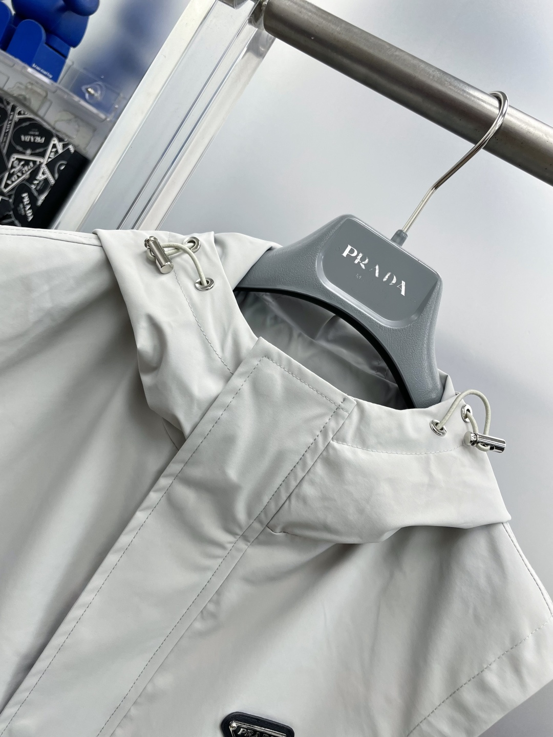 Prada Vest Hooded M-l-xl