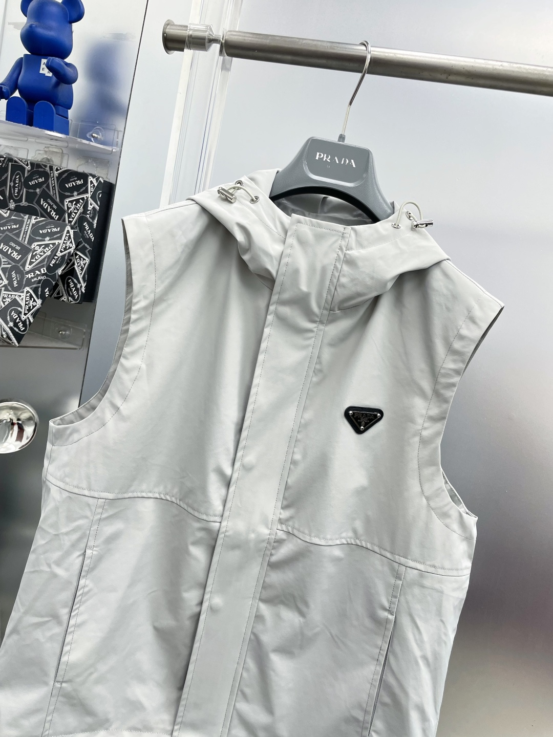 Prada Vest Hooded M-l-xl