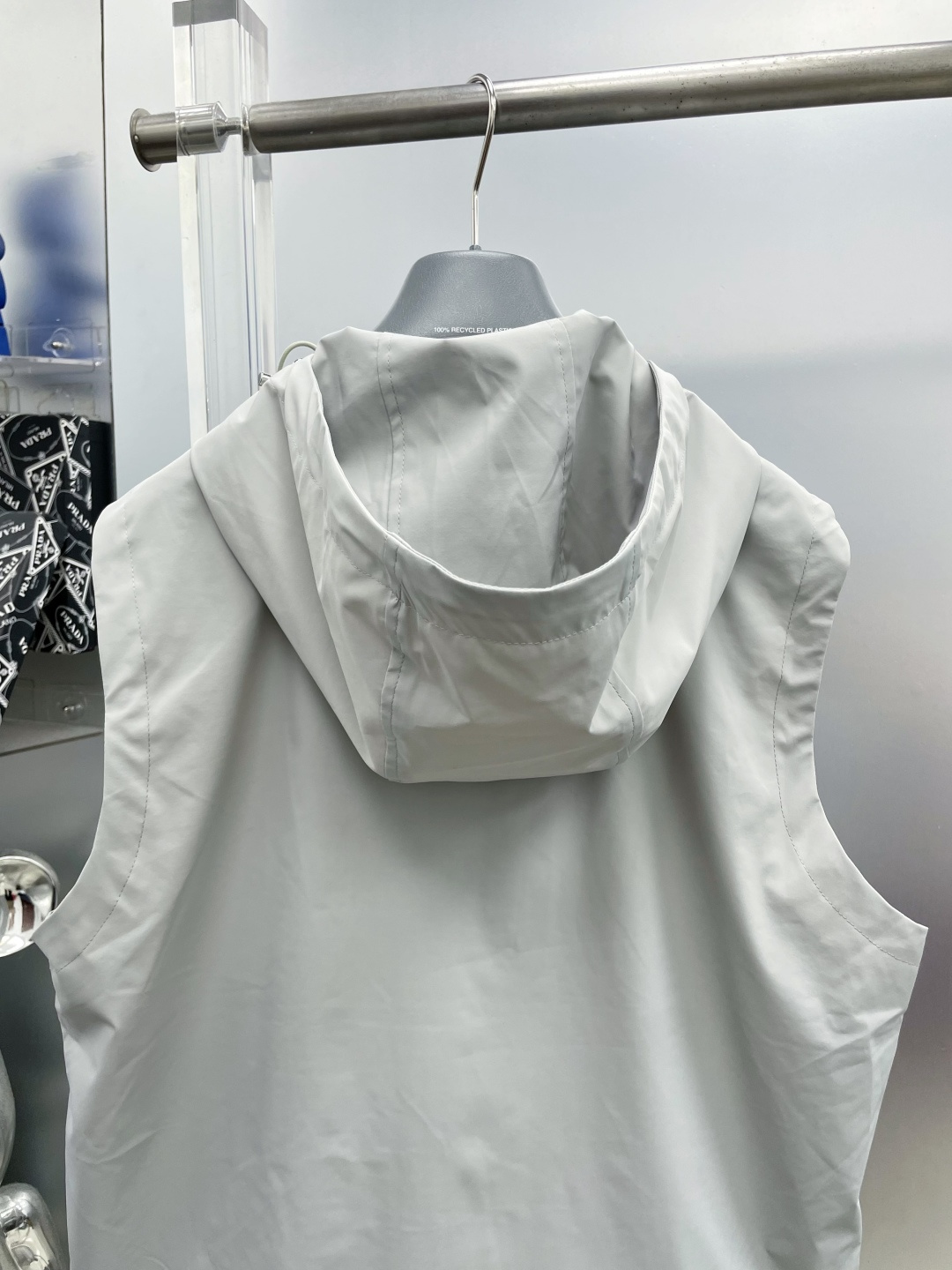 Prada Vest Hooded M-l-xl
