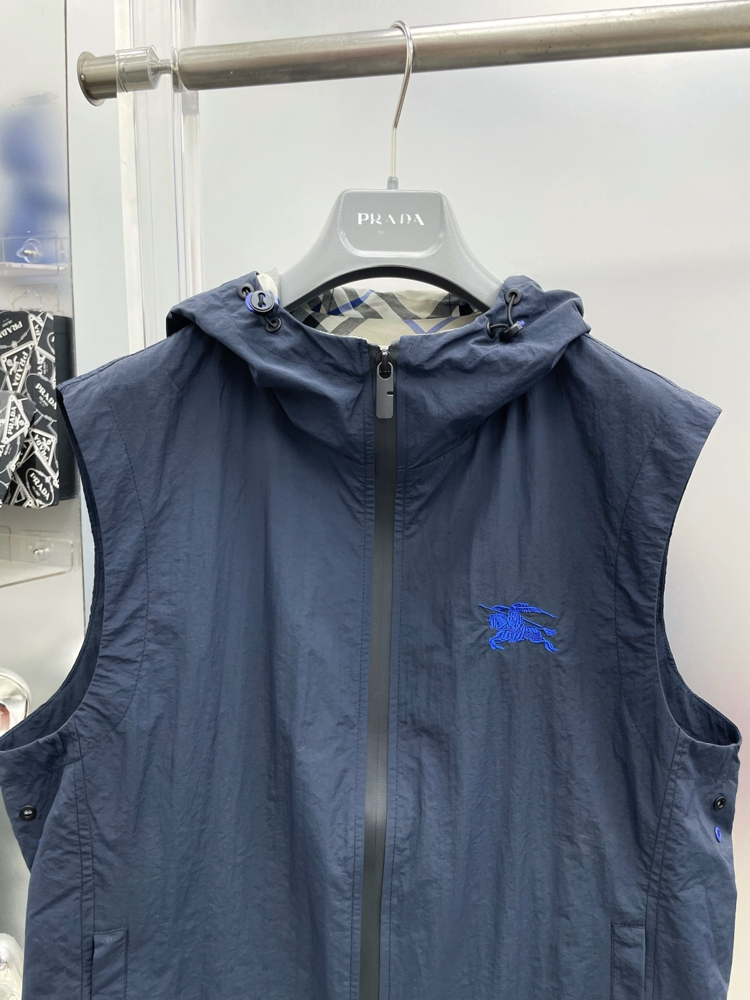 Burberry Vest Hooded M-l-xl