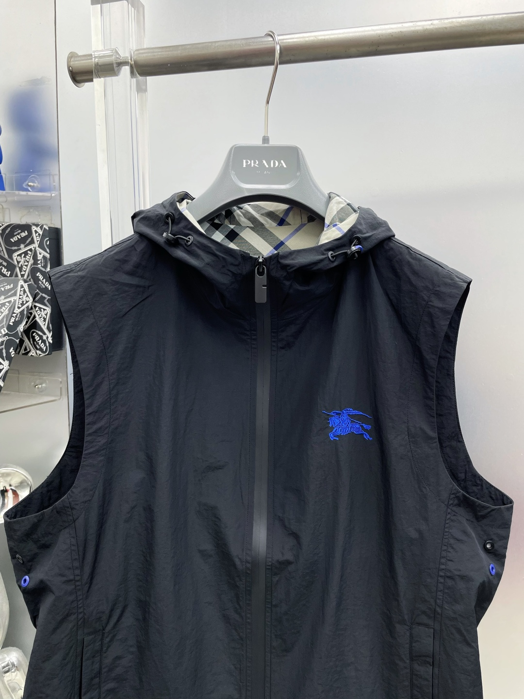 Burberry Vest Hooded M-l-xl