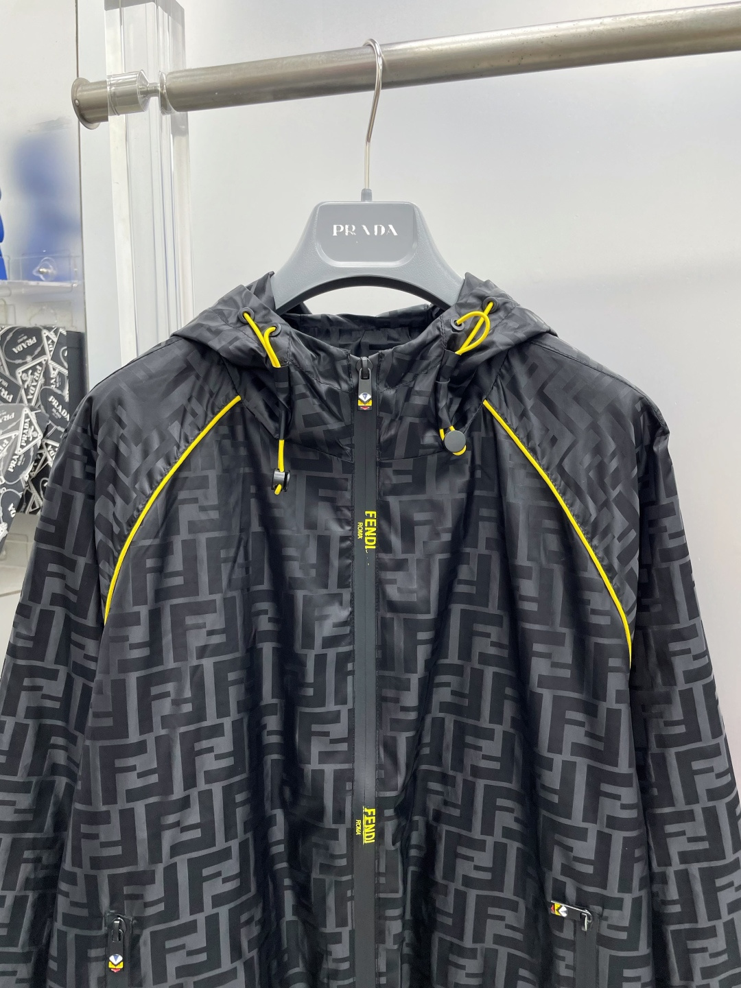 Fendi Basic Clothing Hooded M-l-xl