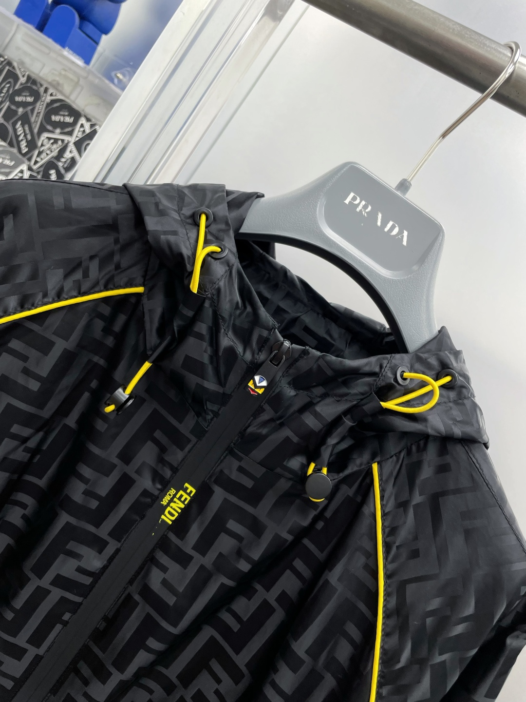 Fendi Basic Clothing Hooded M-l-xl