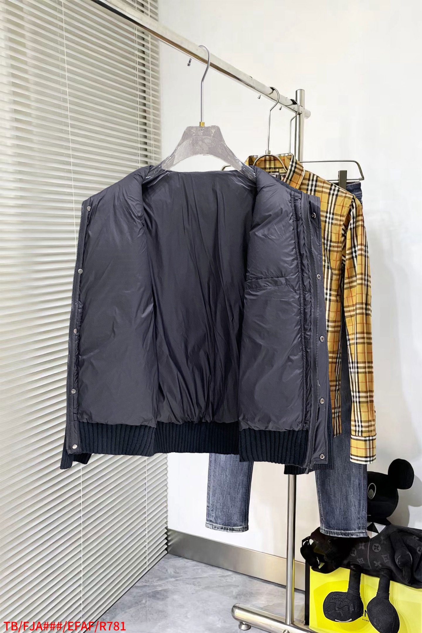 Thom Browne Female Down Jacket Knitted Slim Fit M-xl