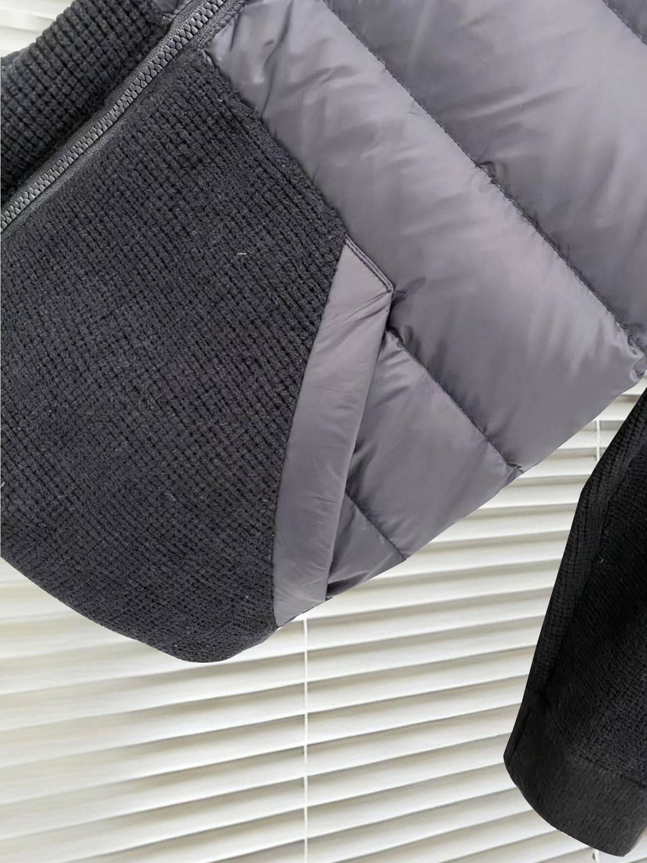 Thom Browne Female Down Jacket Knitted Slim Fit M-xl