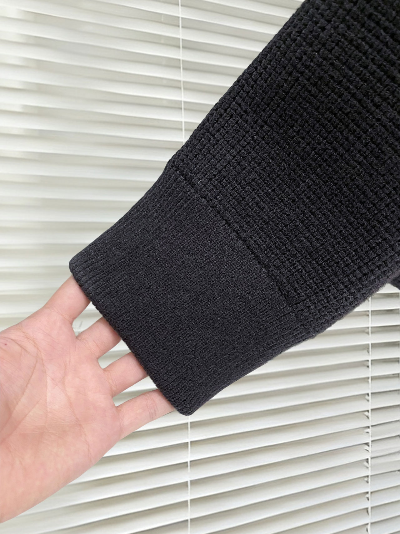 Thom Browne Female Down Jacket Knitted Slim Fit M-xl