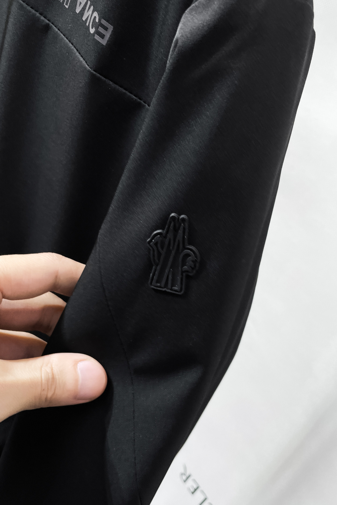 Moncler Male Down Jacket White Duck Down Hooded M-l