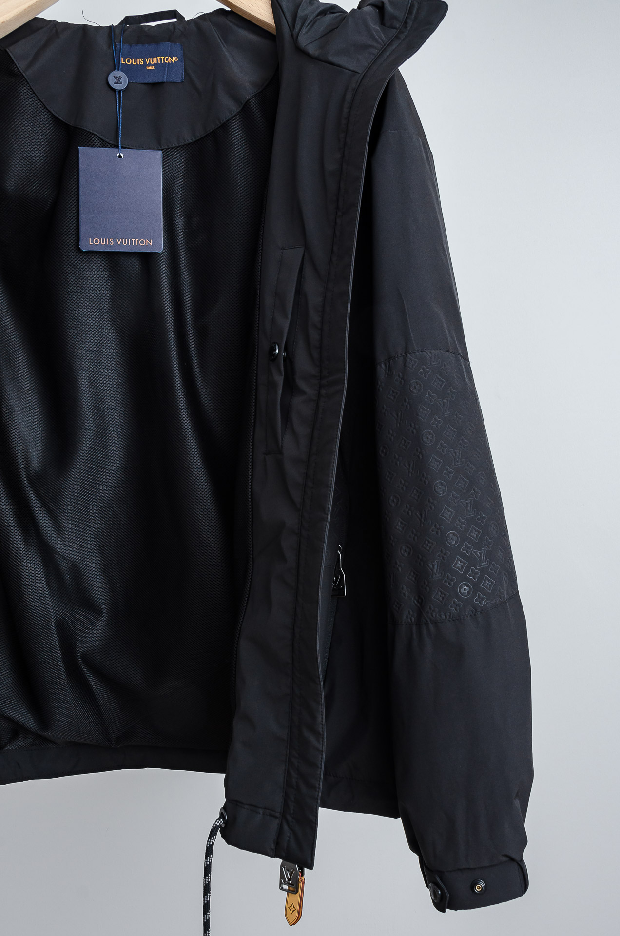 Louis Vuitton Male Jacket Polyester Black Hooded M-l-xl