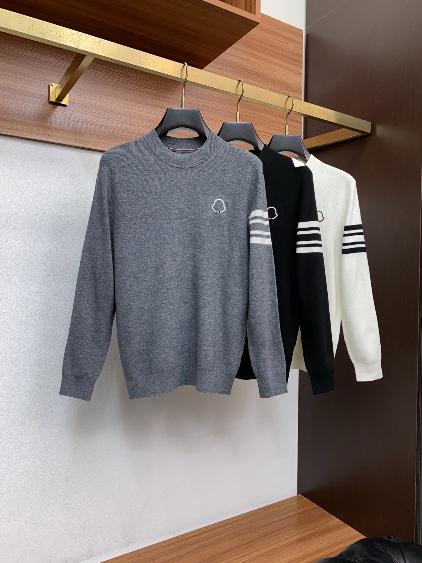 Moncler Male Basic Clothing Wool M-l