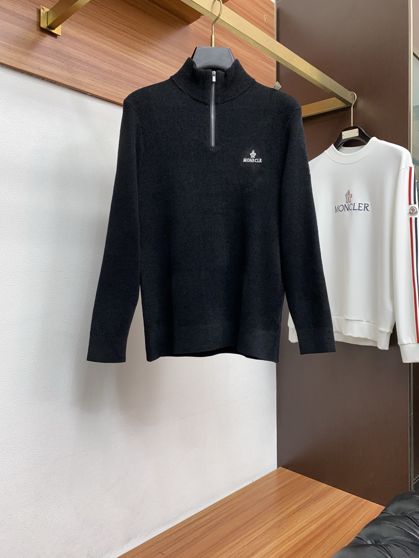 Moncler Male Basic Clothing Wool M-l