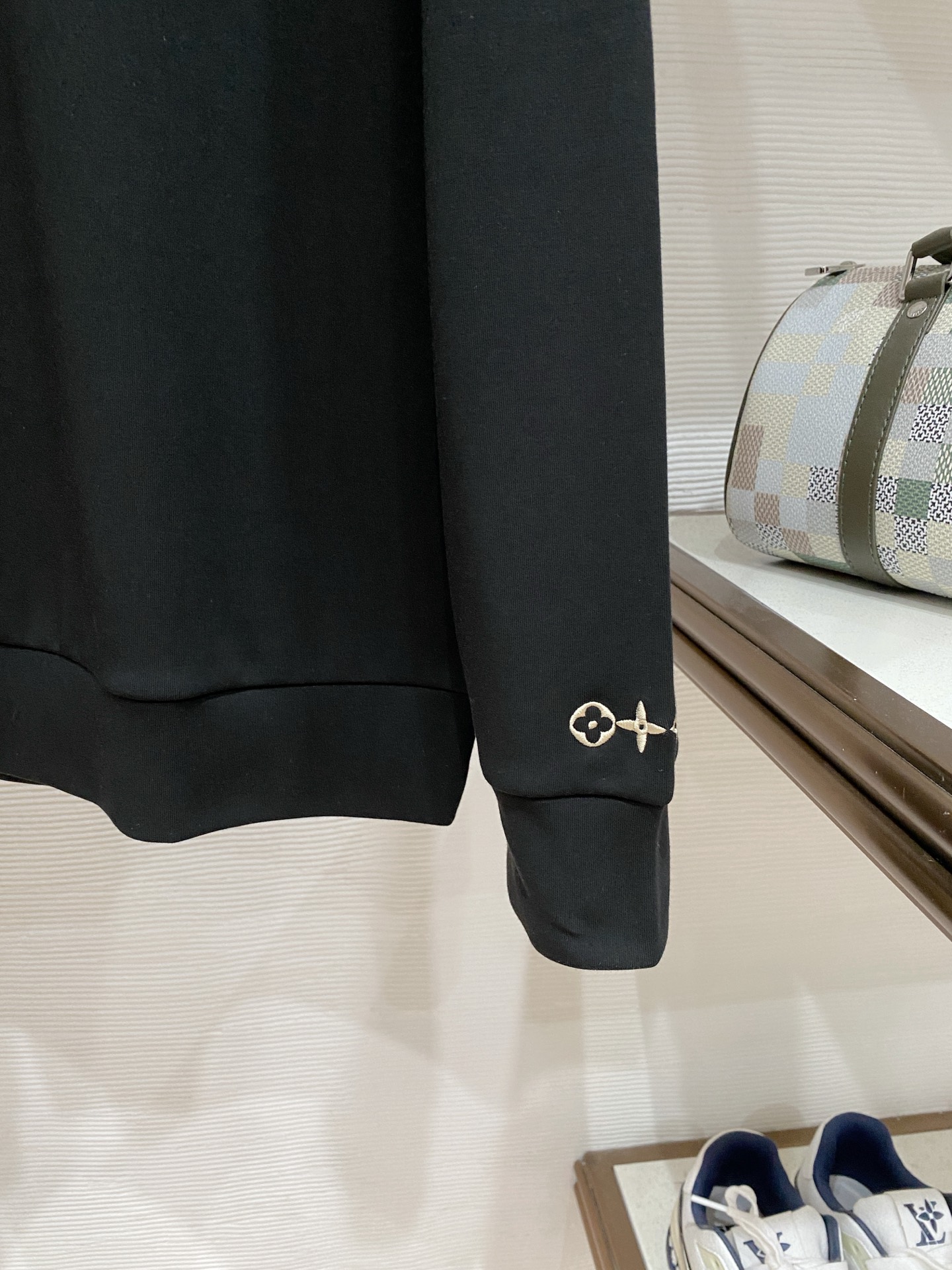 Louis Vuitton Male Hoodie Black S
