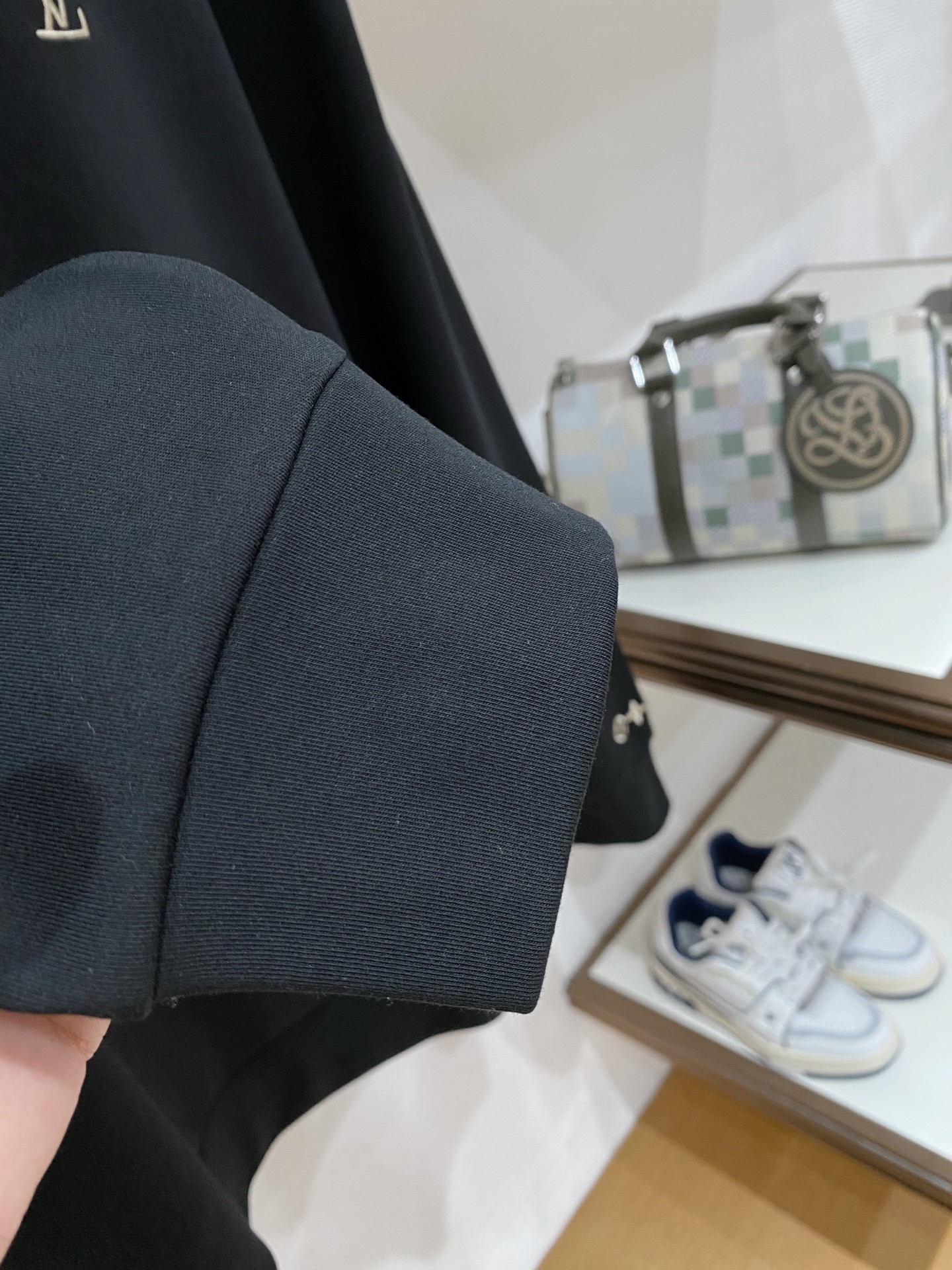 Louis Vuitton Male Hoodie Black S