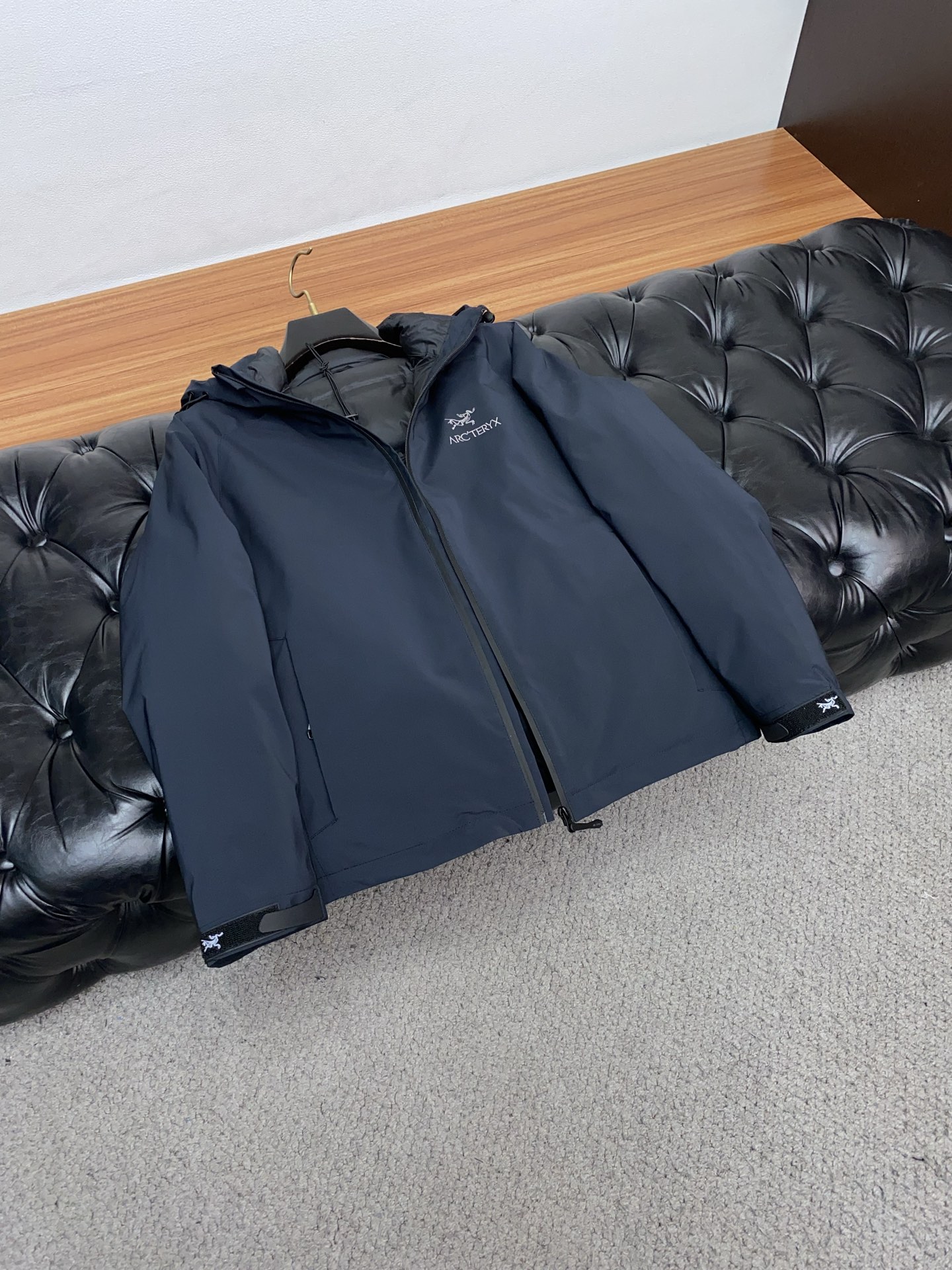 Arcteryx Male Down Jacket White Duck Down Hooded L-xl