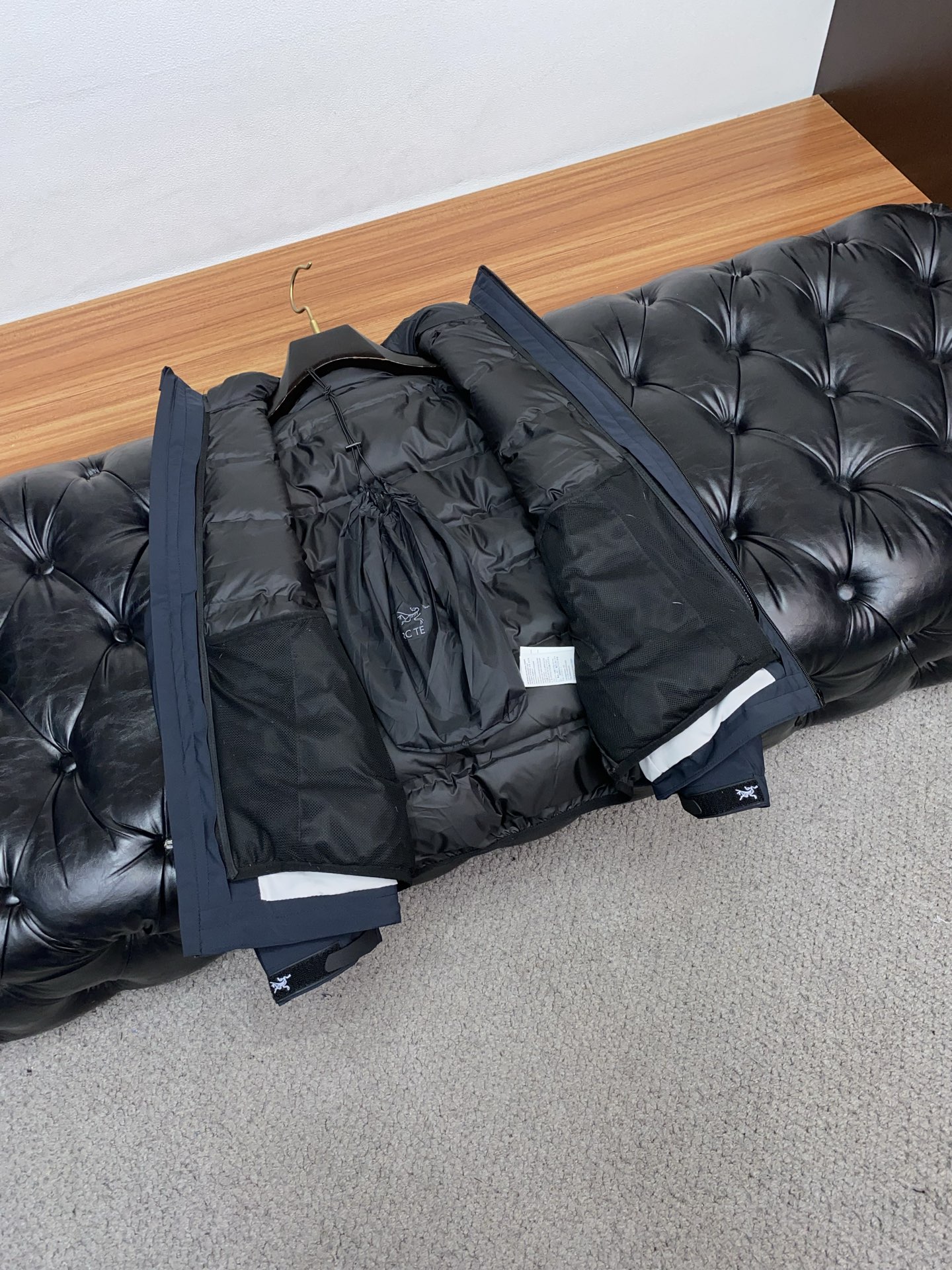 Arcteryx Male Down Jacket White Duck Down Hooded L-xl