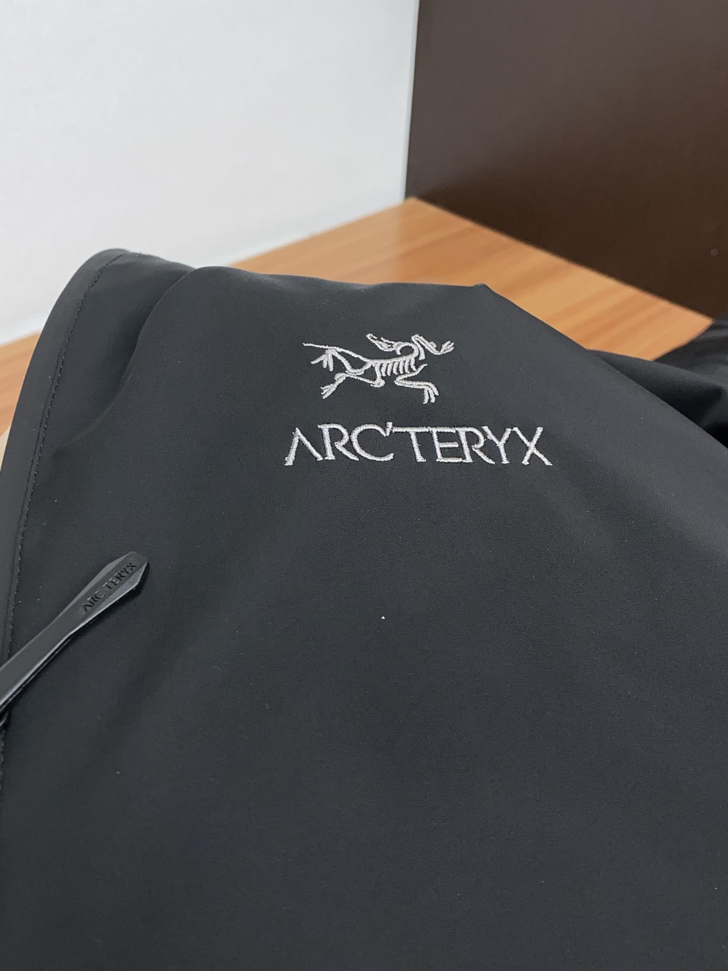 Arcteryx Male Down Jacket White Duck Down Hooded L-xl