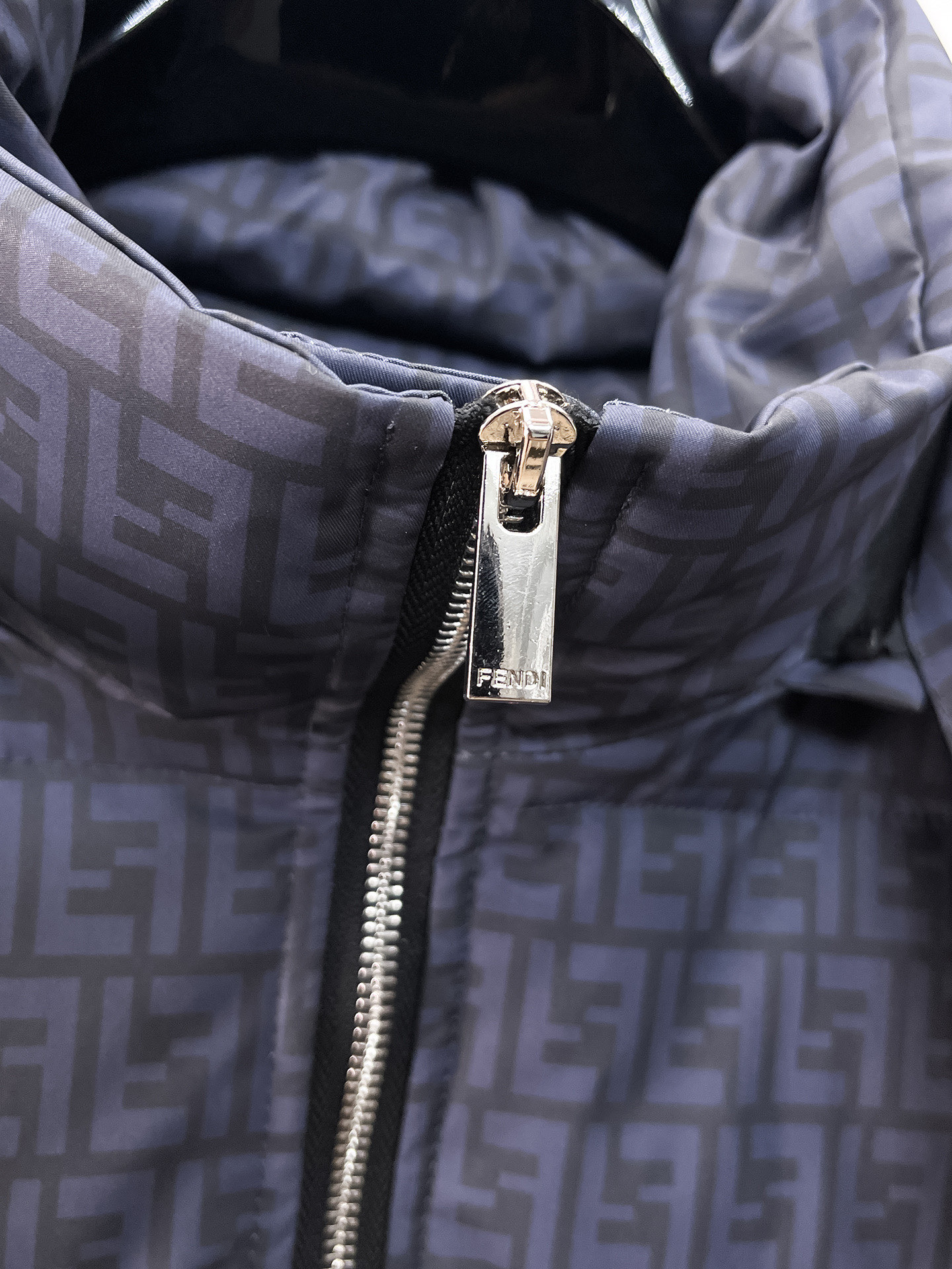 Fendi Couple Down Jacket Goose Down M-l-xl