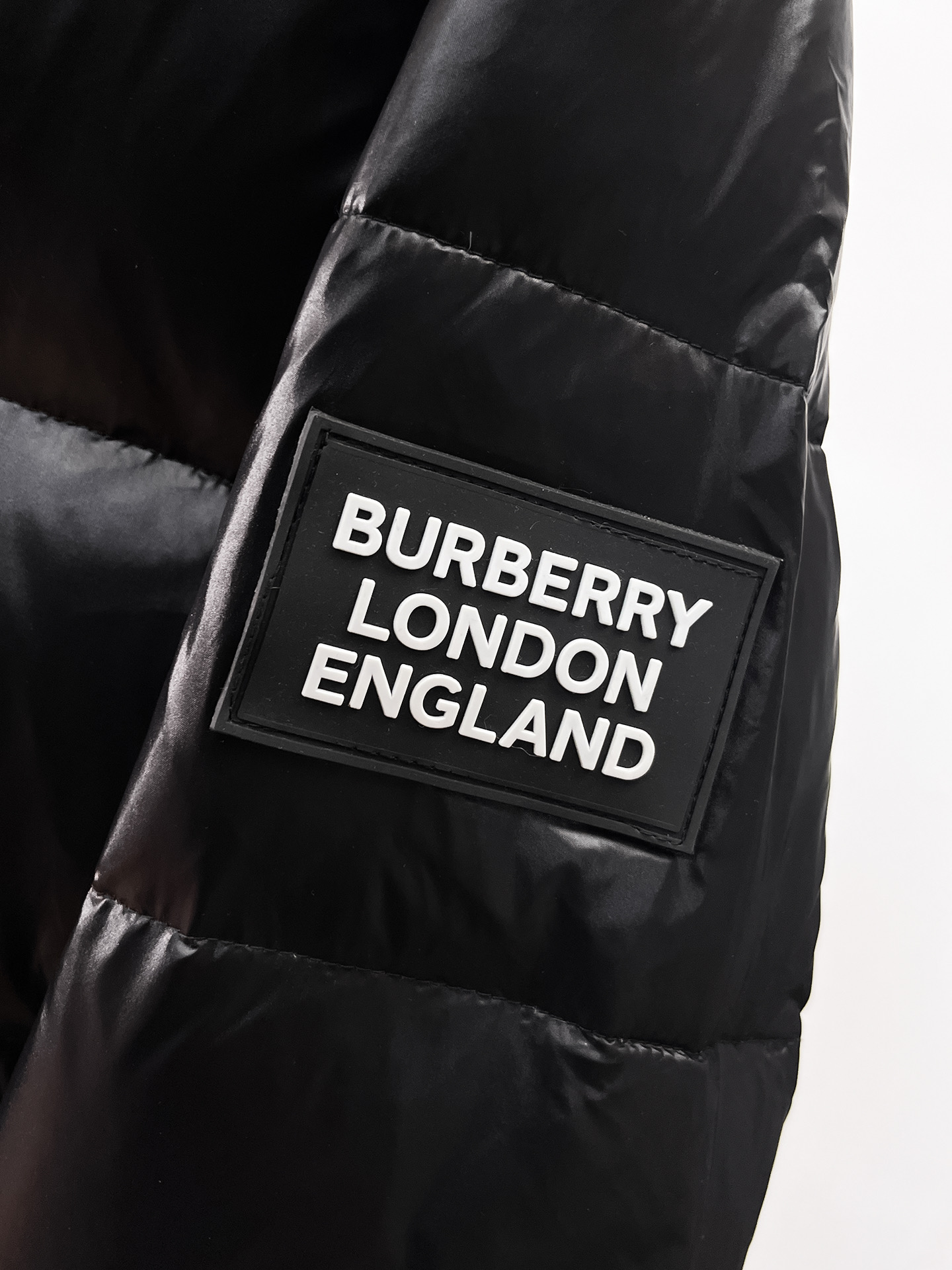 Burberry Couple Down Jacket Goose Down M-l-xl