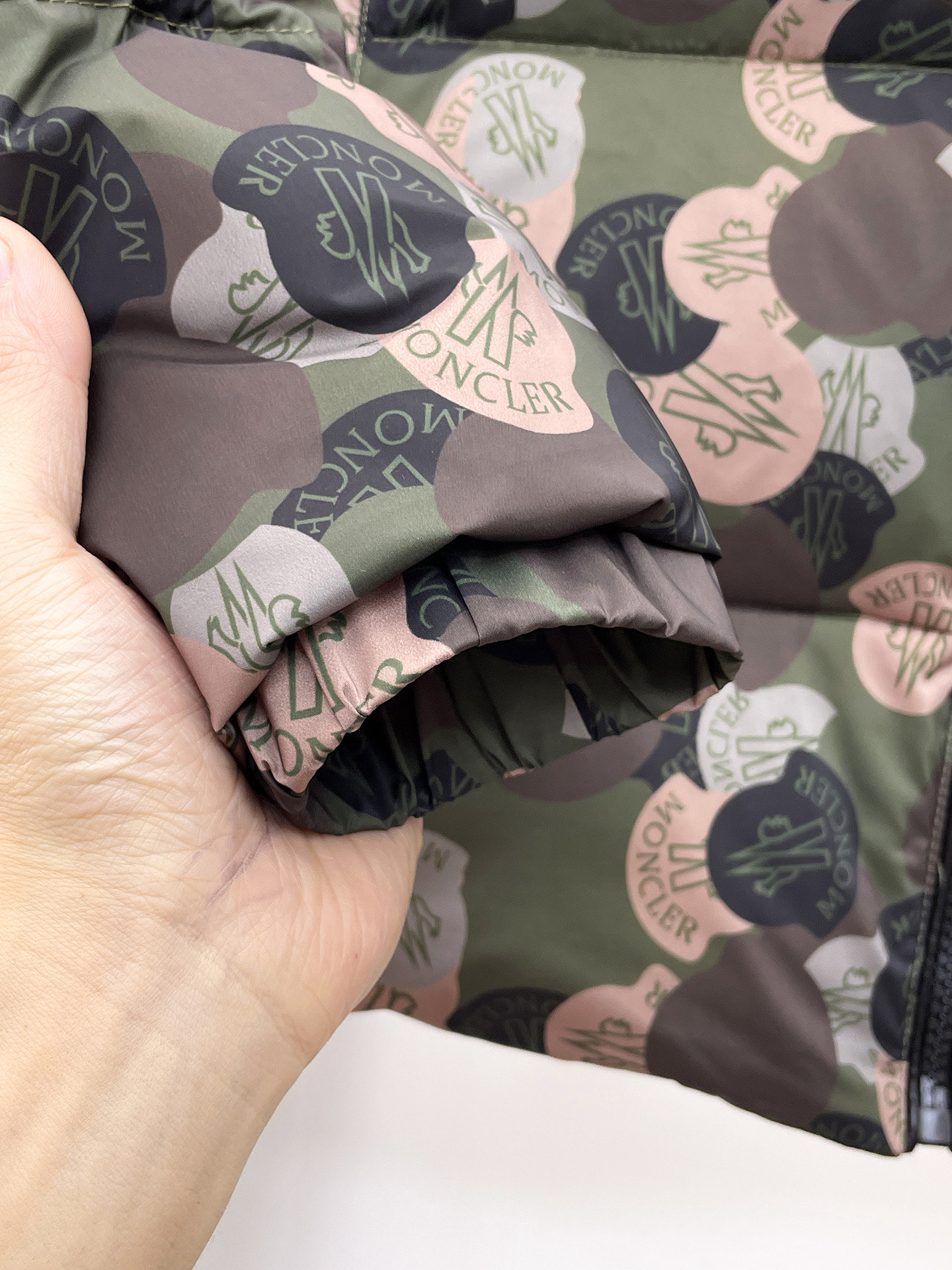 Moncler Couple Down Jacket Goose Down M-l-xl