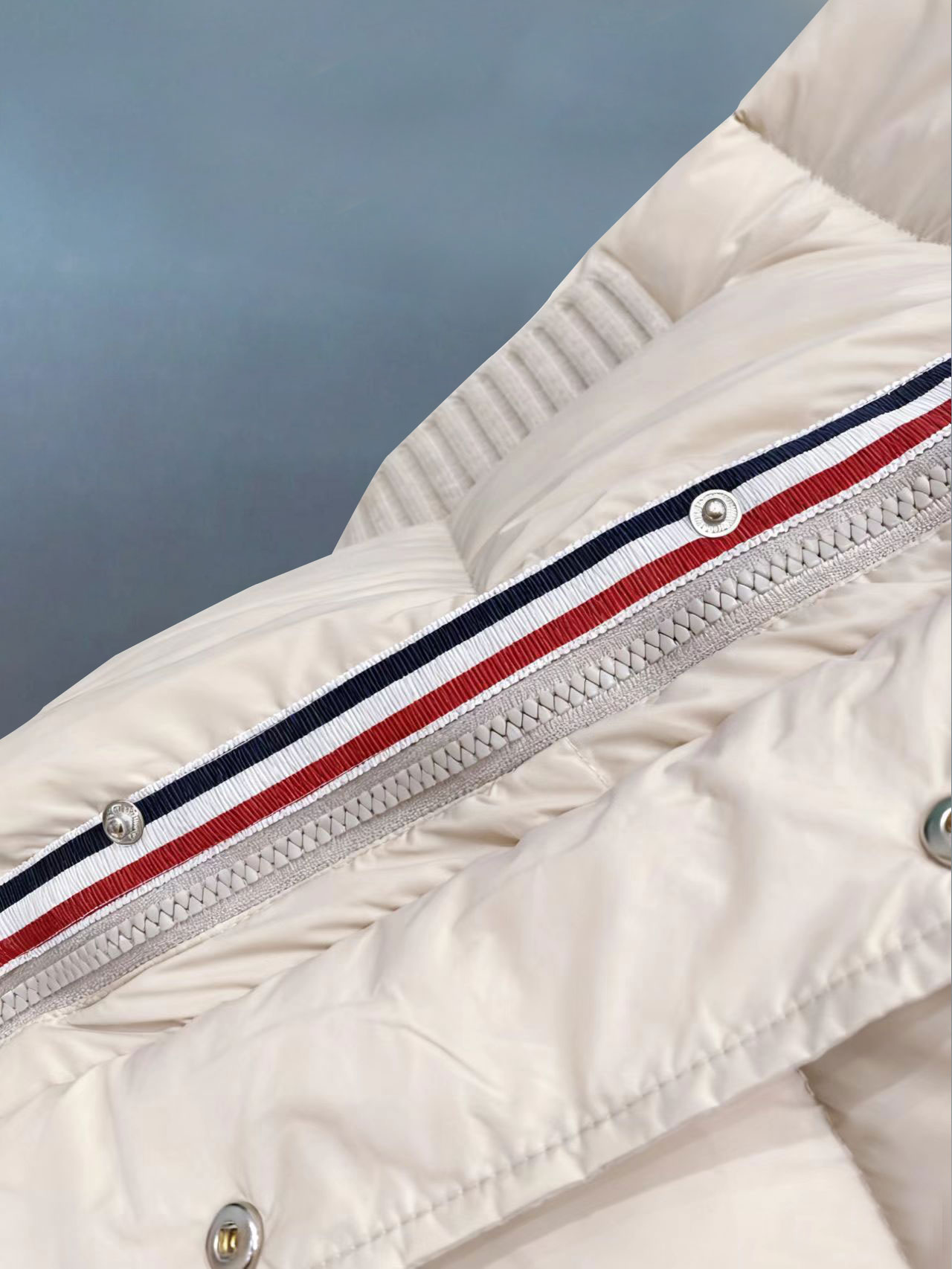 Thom Browne Female Down Jacket Knitted Slim Fit M-xl