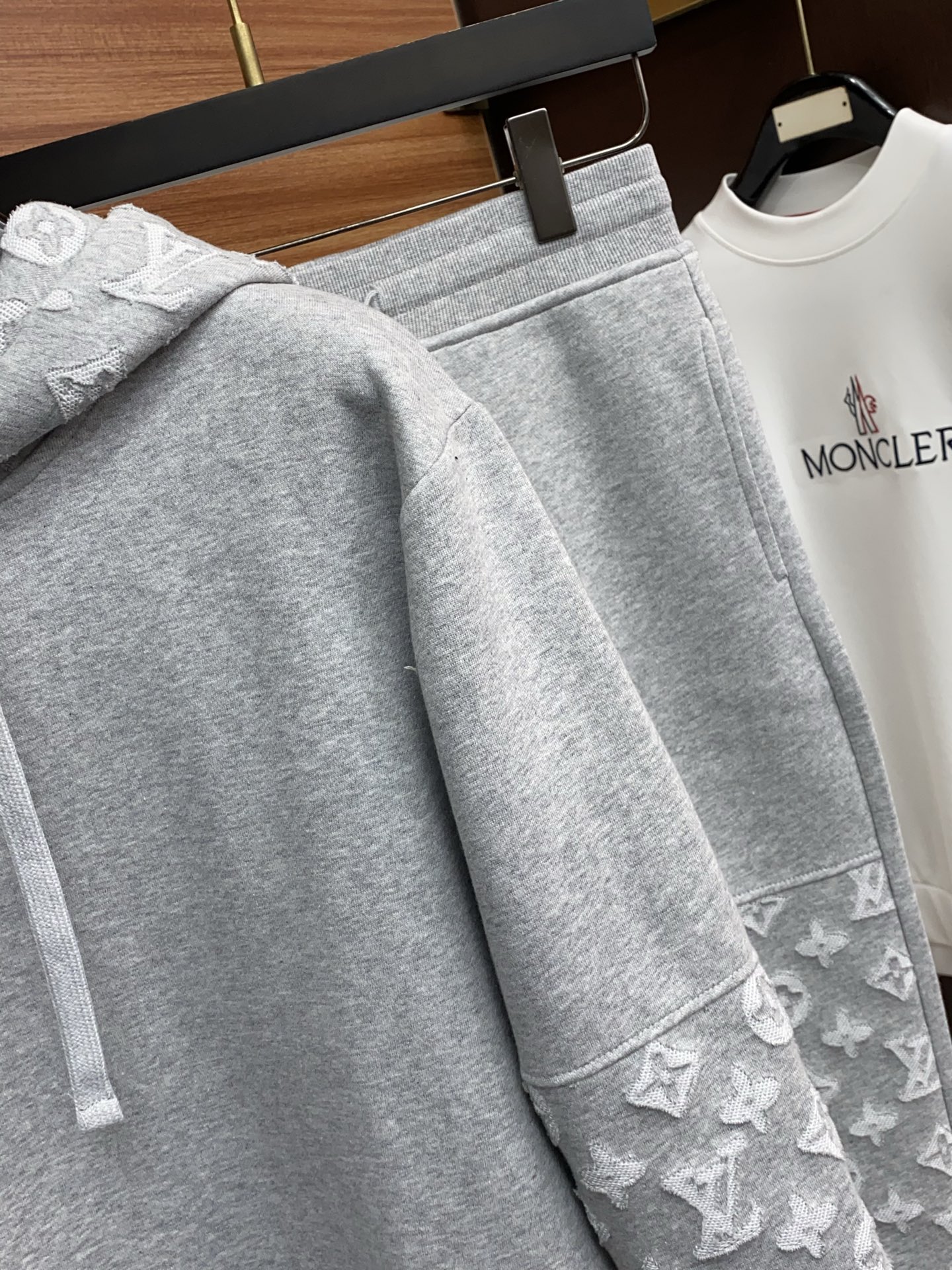 Louis Vuitton Male Hoodie Cotton S-xl